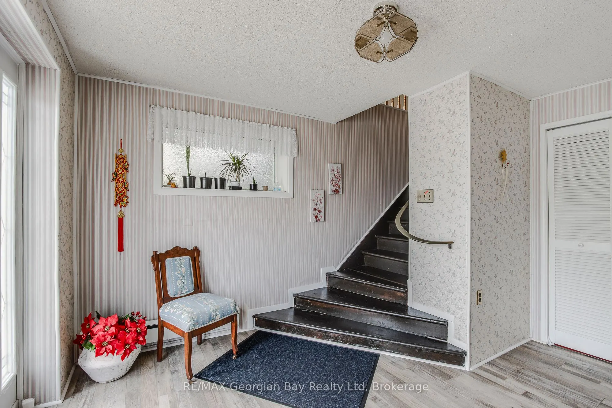 586 Dominion Avenue