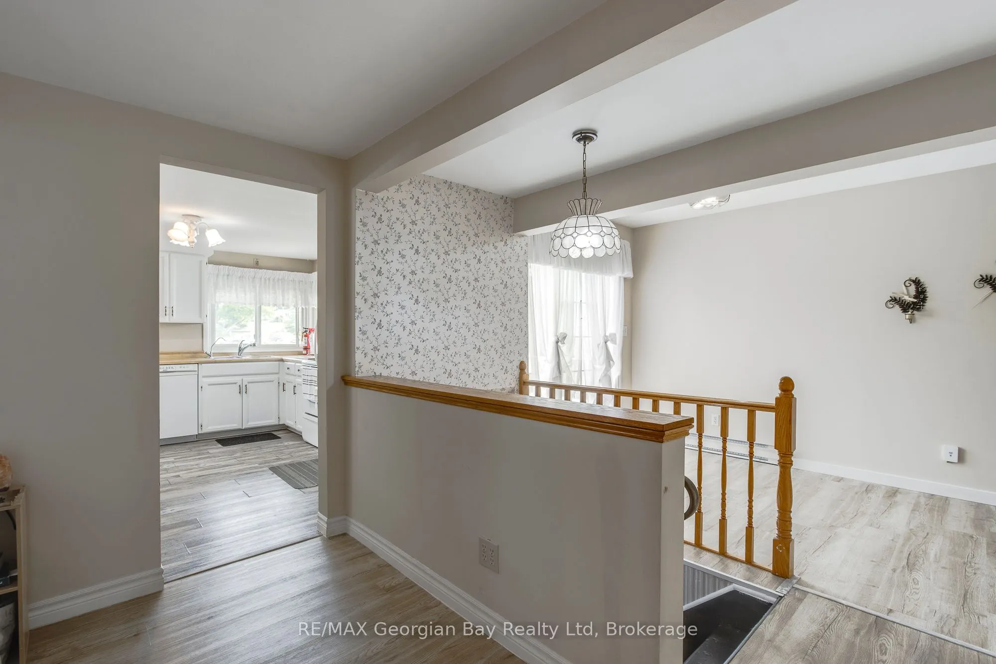 586 Dominion Avenue