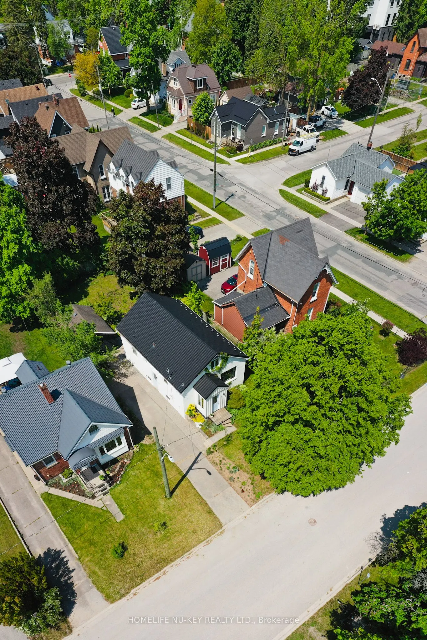 4 MULHOLLAND Street