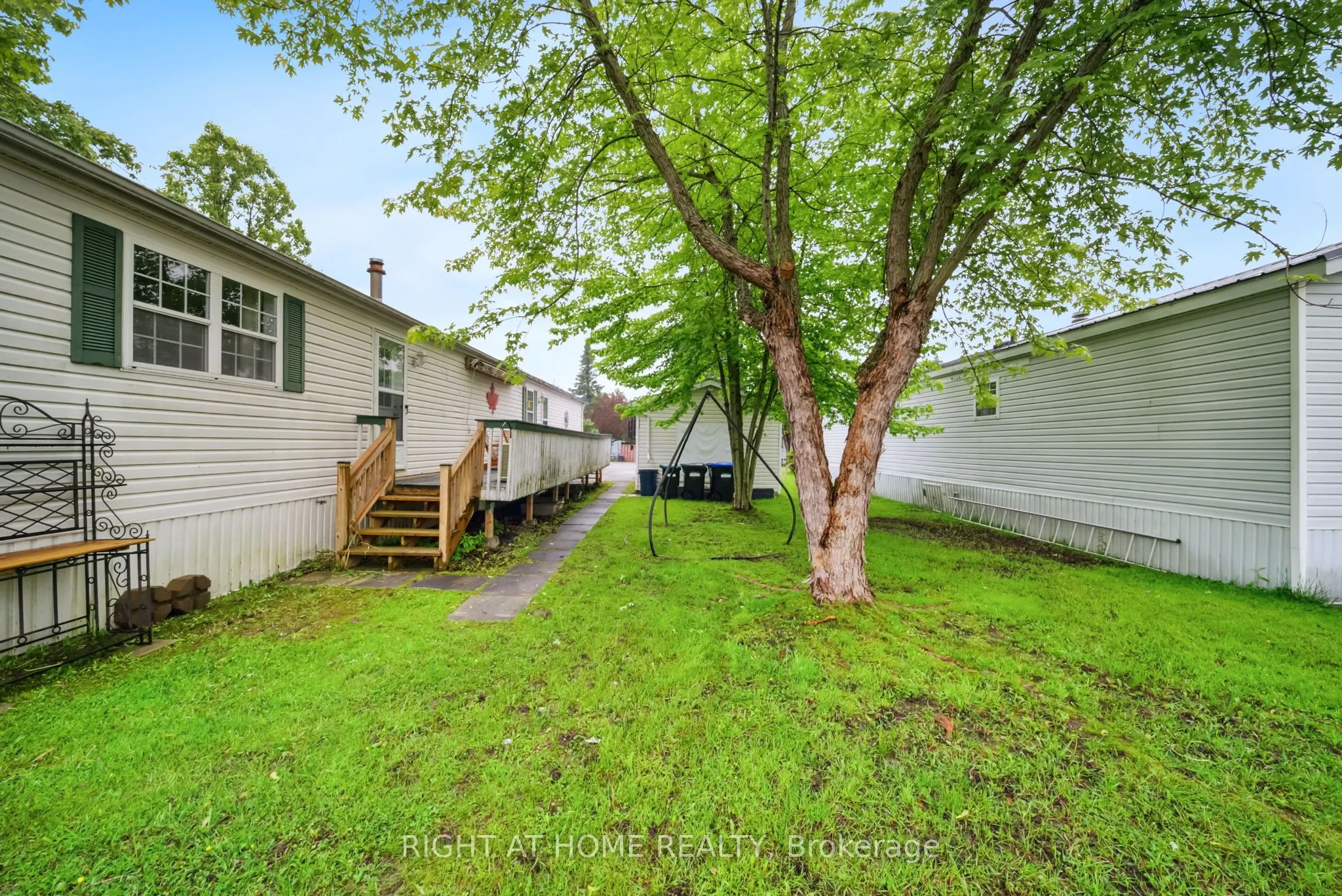 4117 Ash Crescent