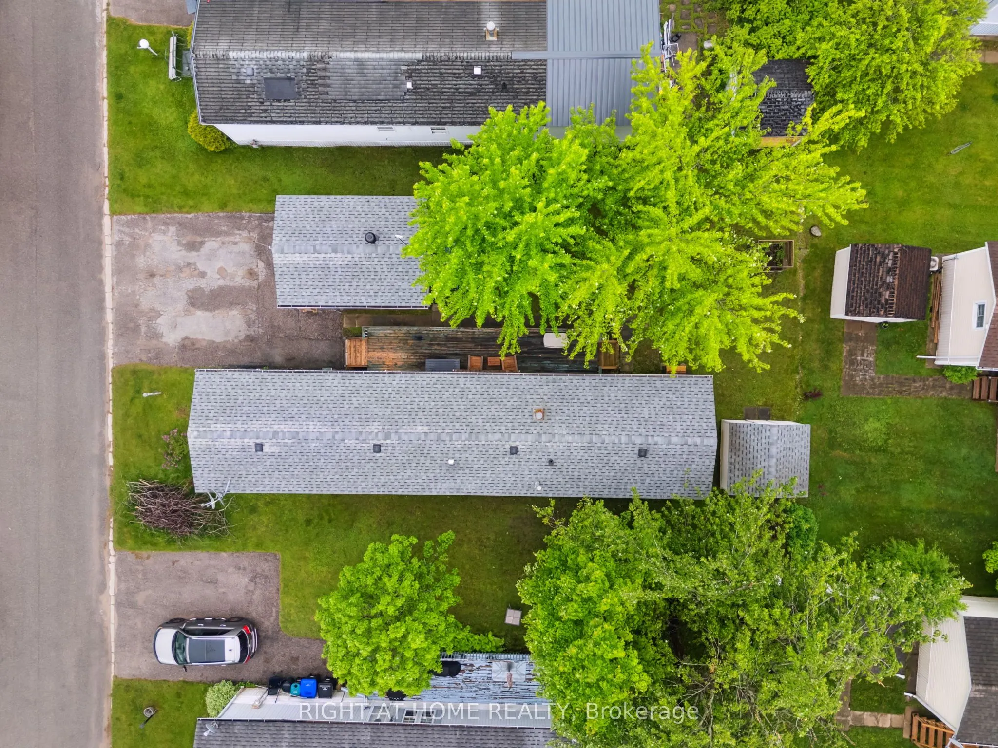 4117 Ash Crescent
