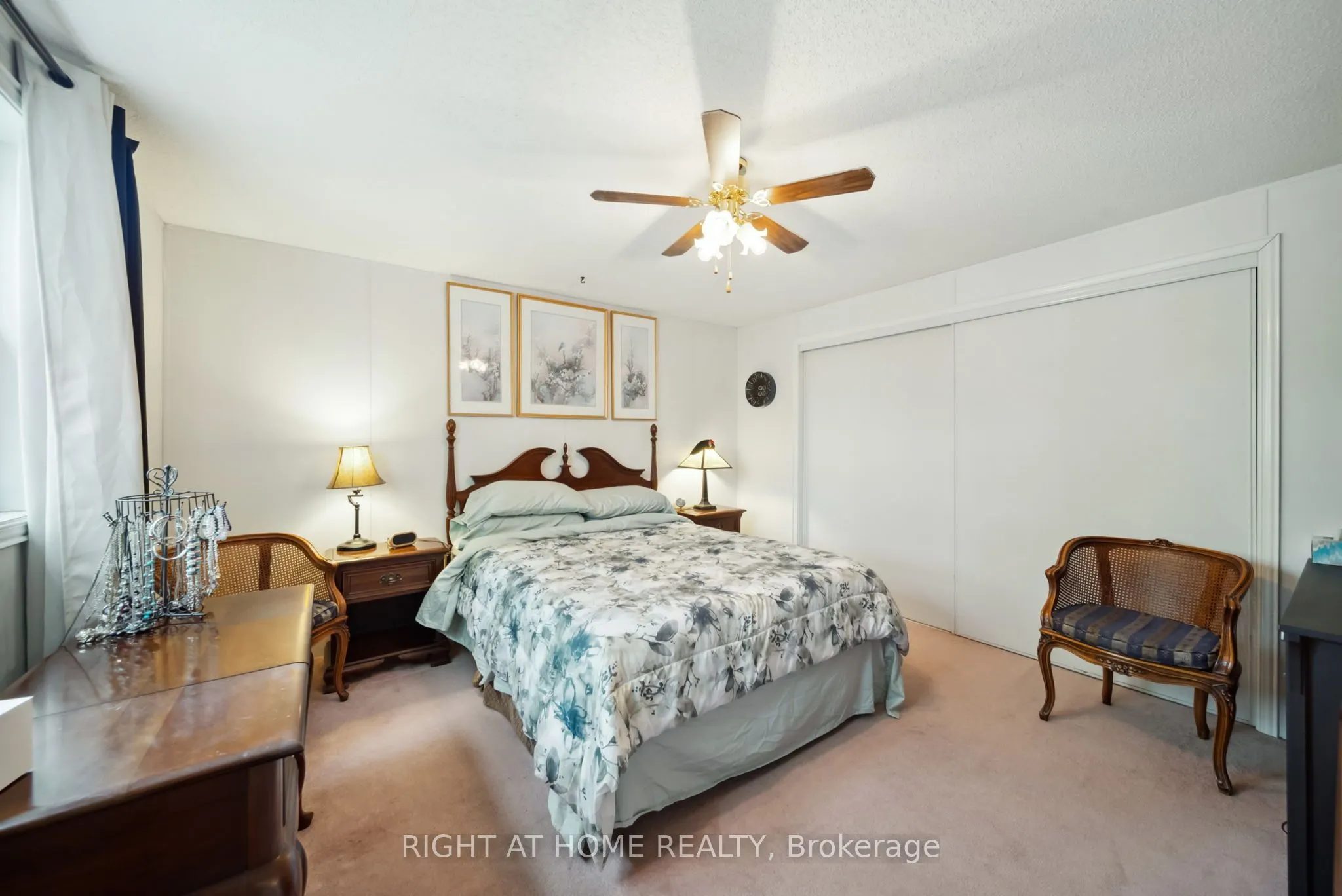 4117 Ash Crescent