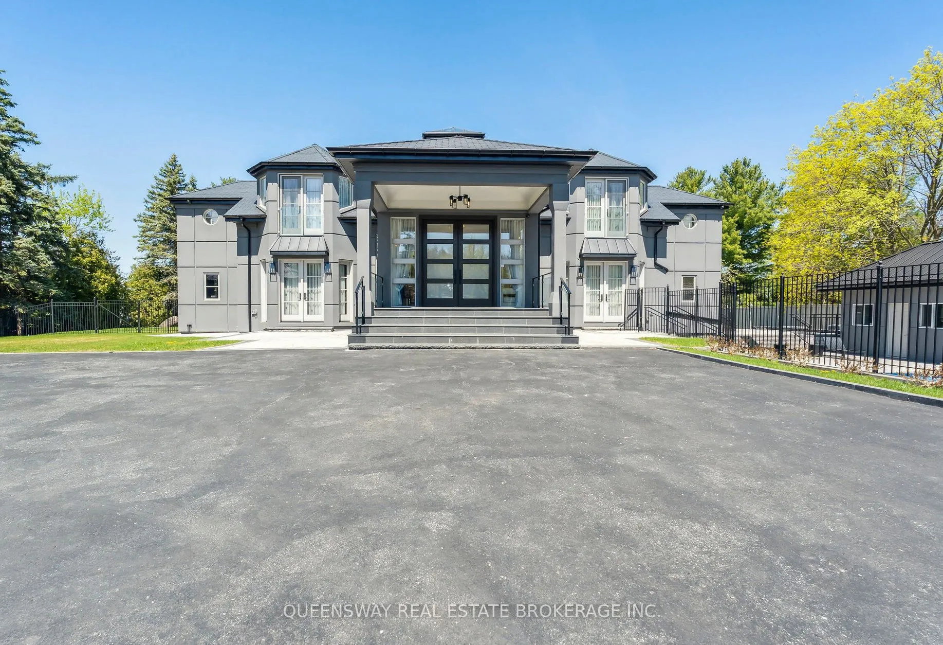 36 Pioneer Trail