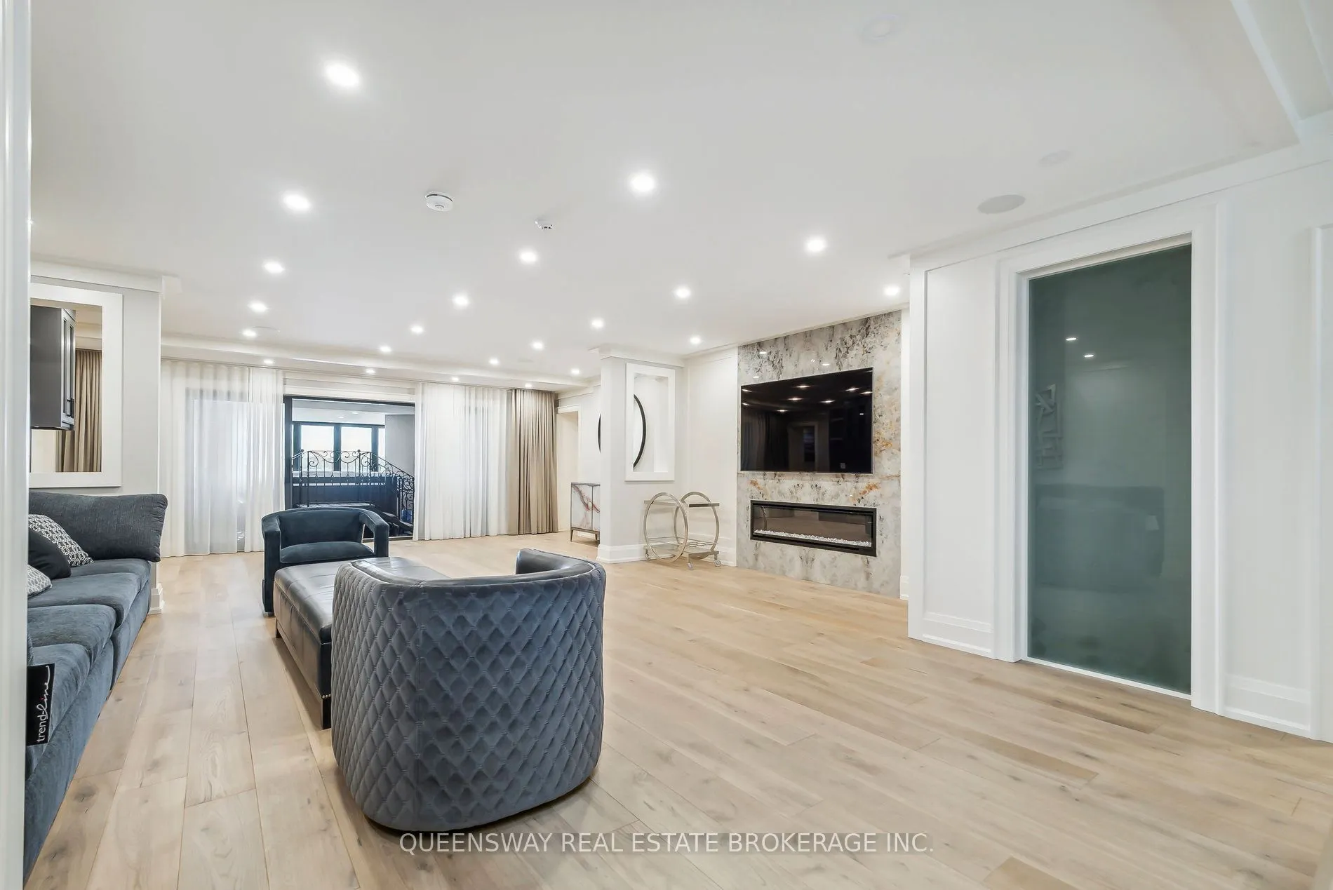 36 Pioneer Trail