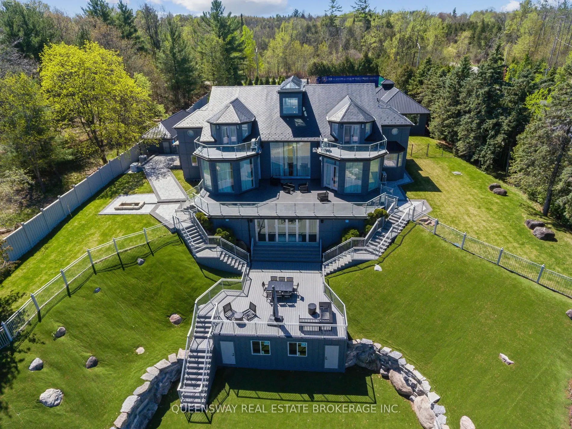 36 Pioneer Trail