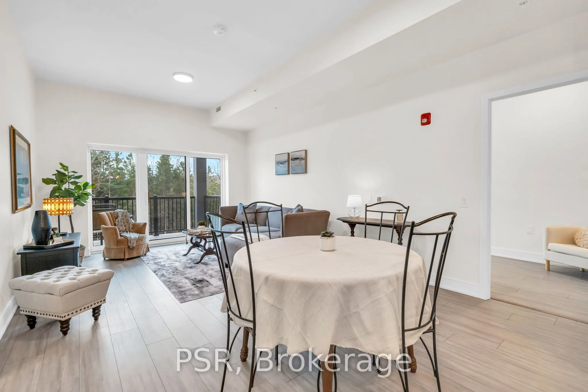 121 Mary Street, #309