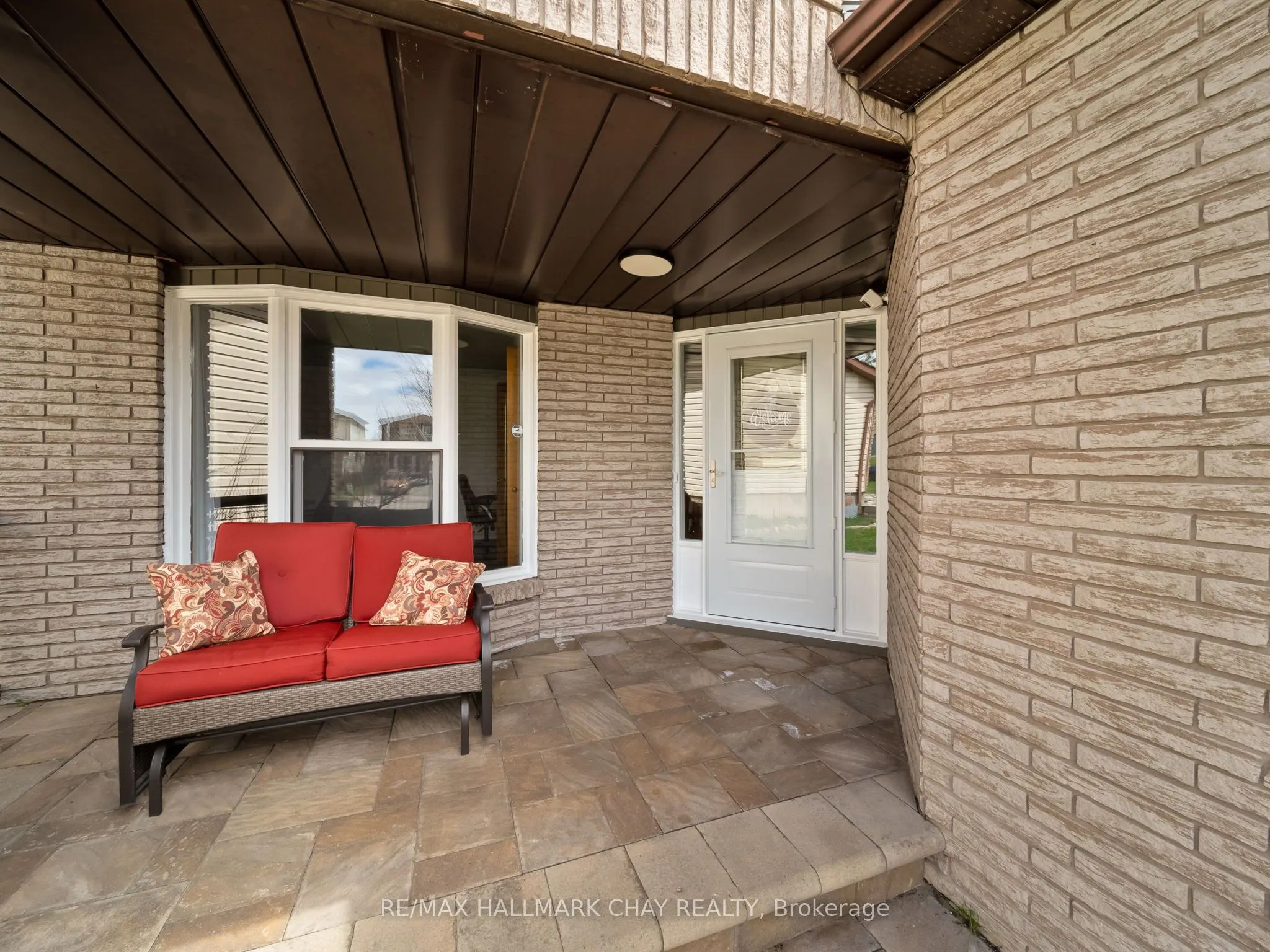 51 SHAKESPEARE Crescent