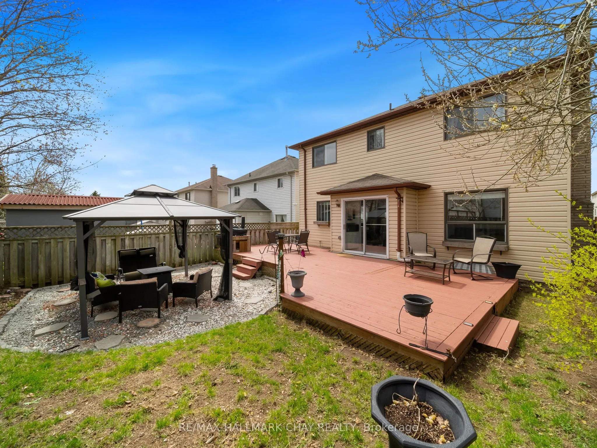 51 SHAKESPEARE Crescent