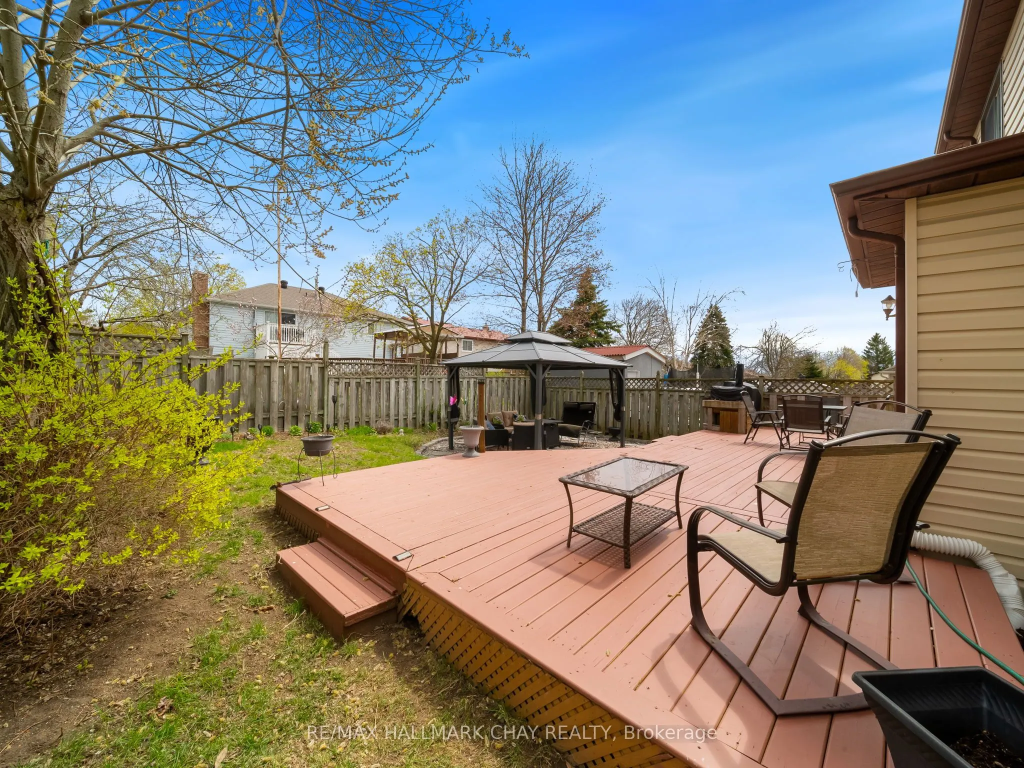 51 SHAKESPEARE Crescent