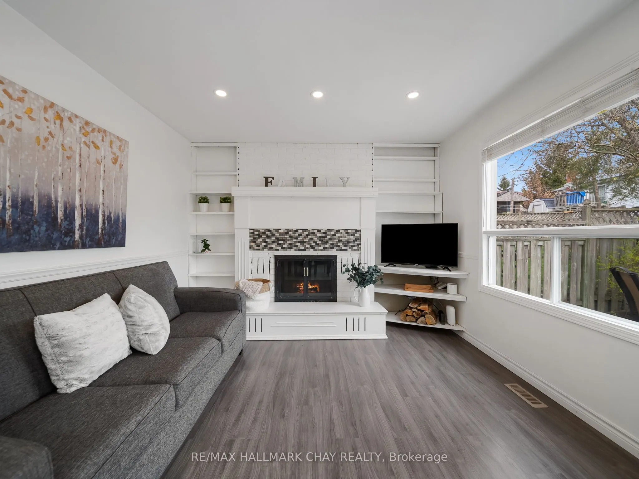 51 SHAKESPEARE Crescent