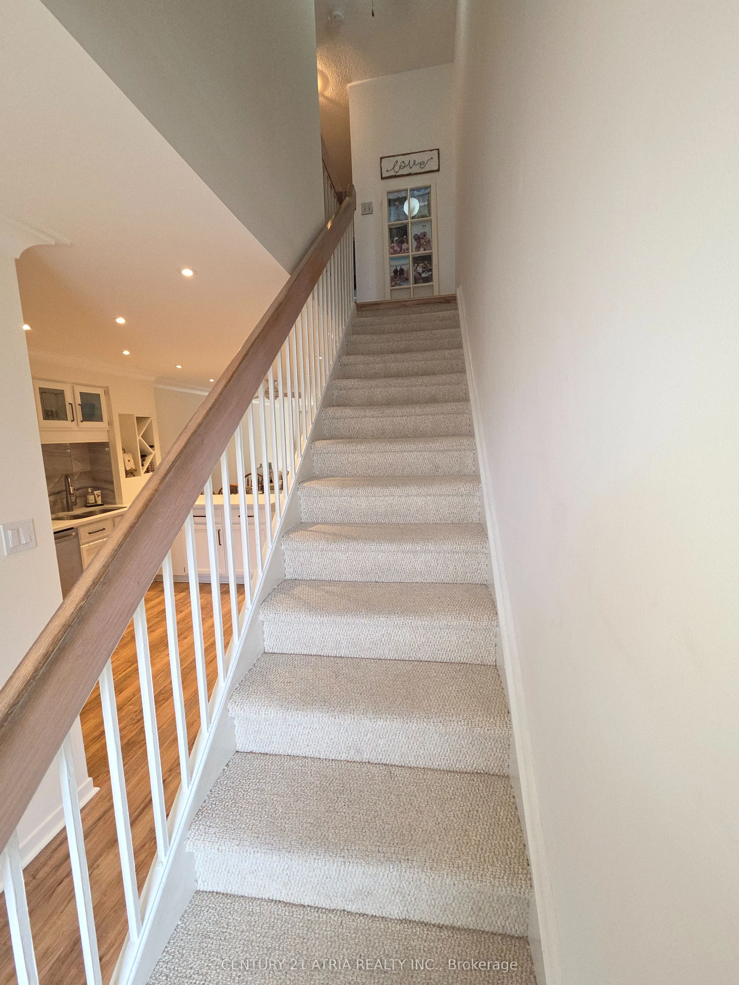 4 Paradise Boulevard, #24