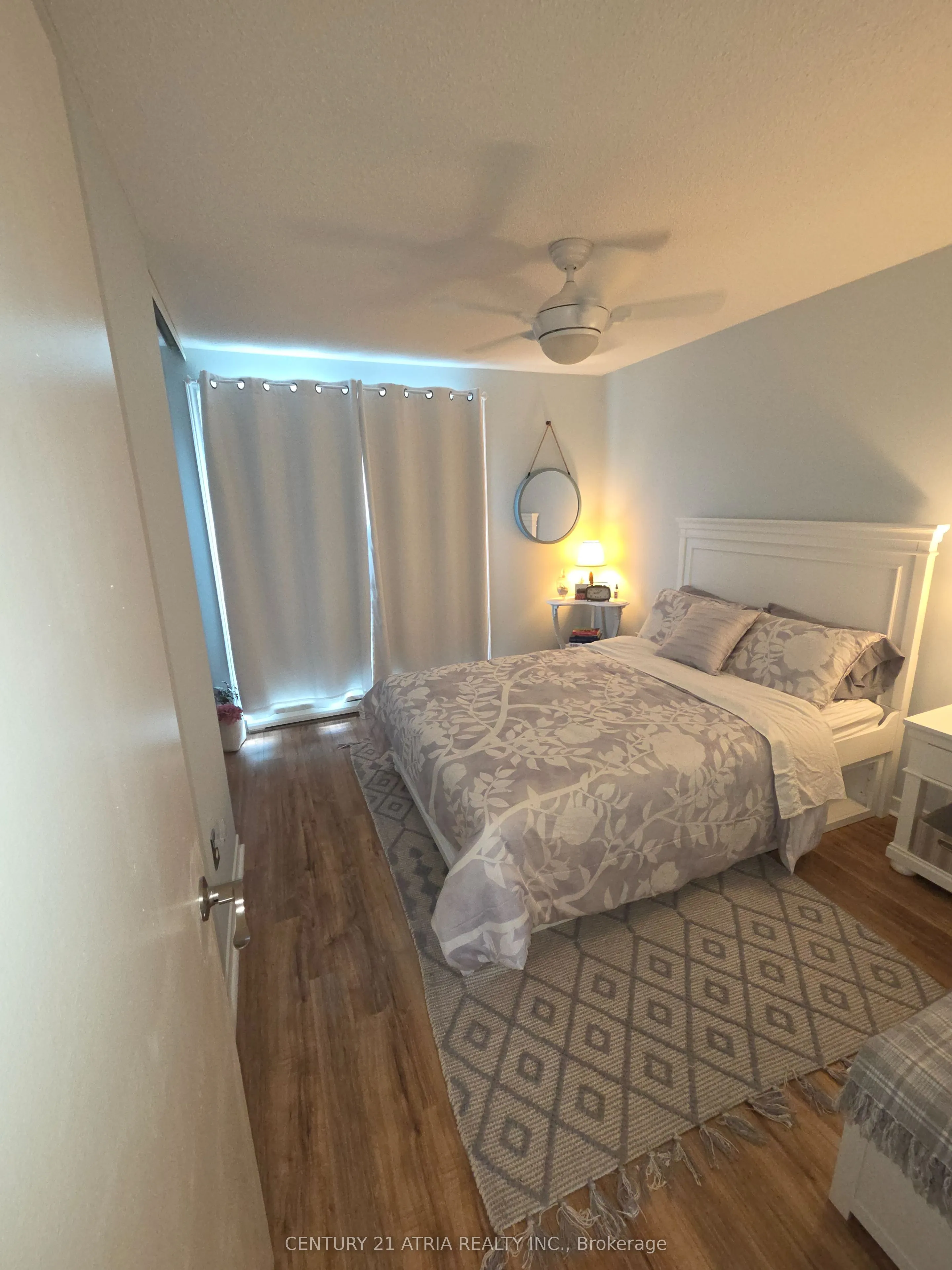 4 Paradise Boulevard, #24