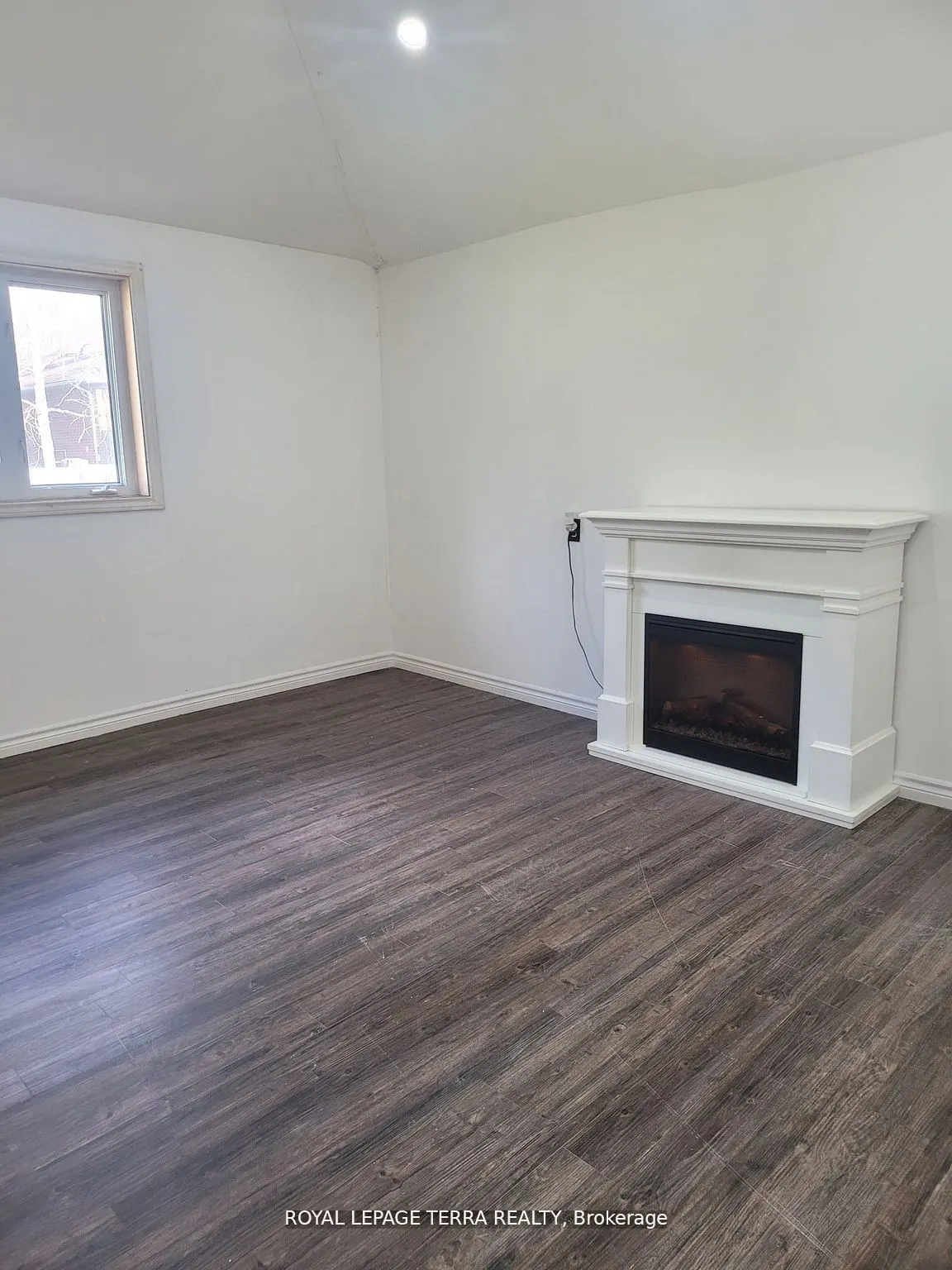 328 Little Avenue