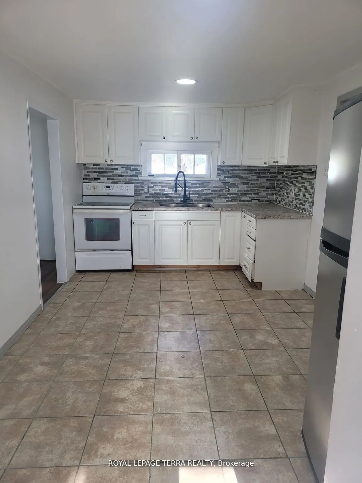 328 Little Avenue