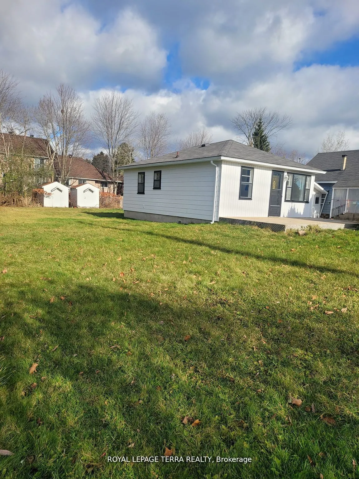 328 Little Avenue