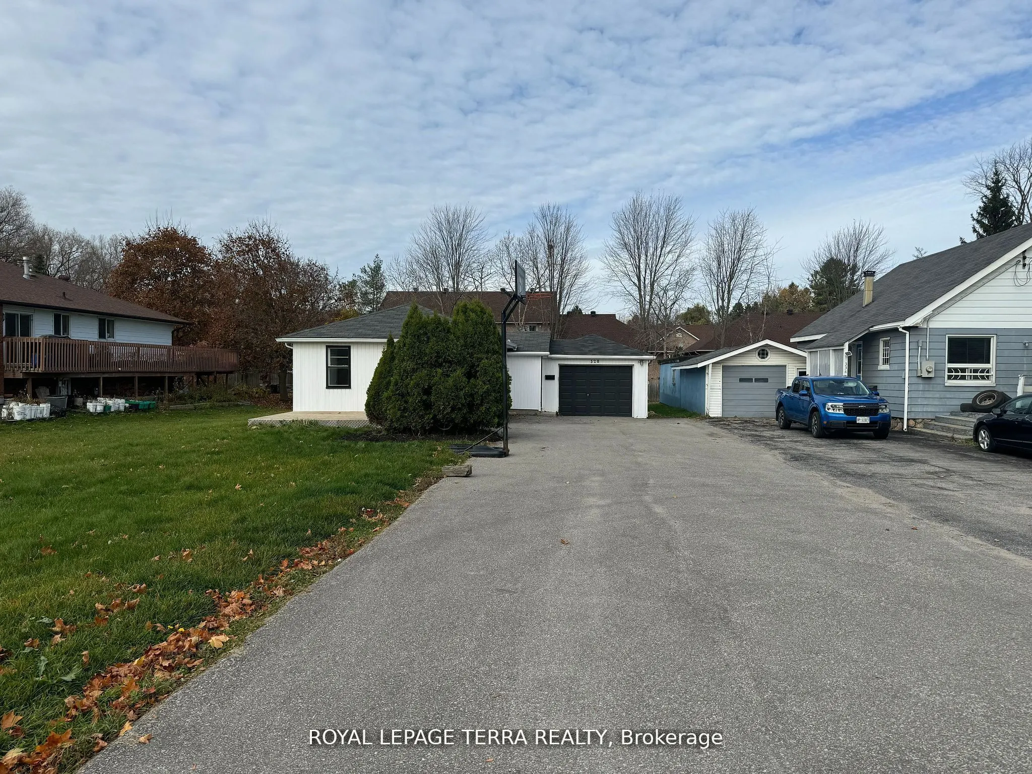 328 Little Avenue