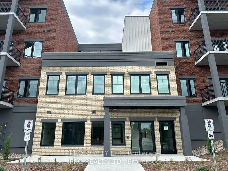 121 Mary Street, #205