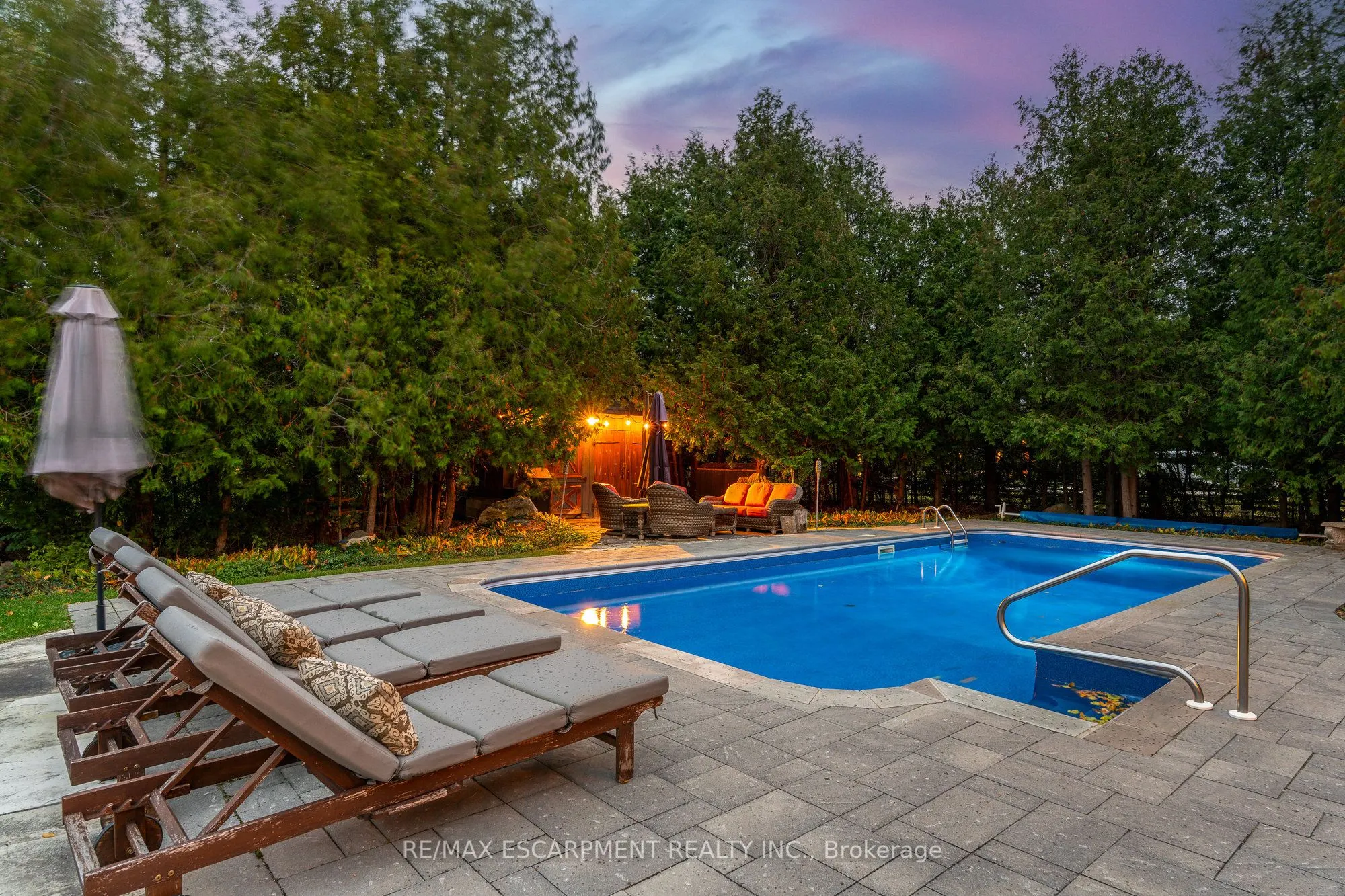 4 BUCKINGHAM Boulevard