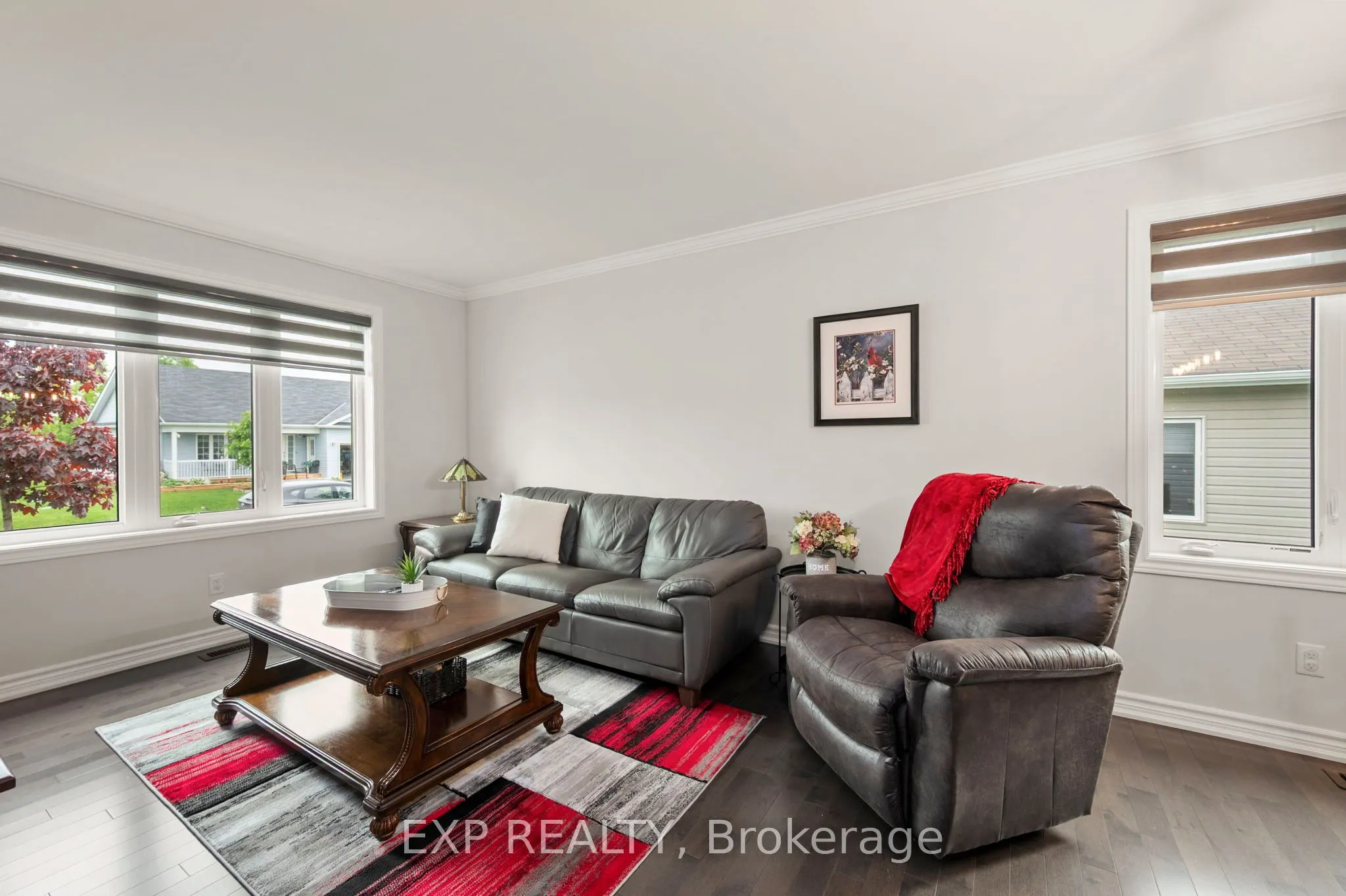 10 Sinclair Crescent