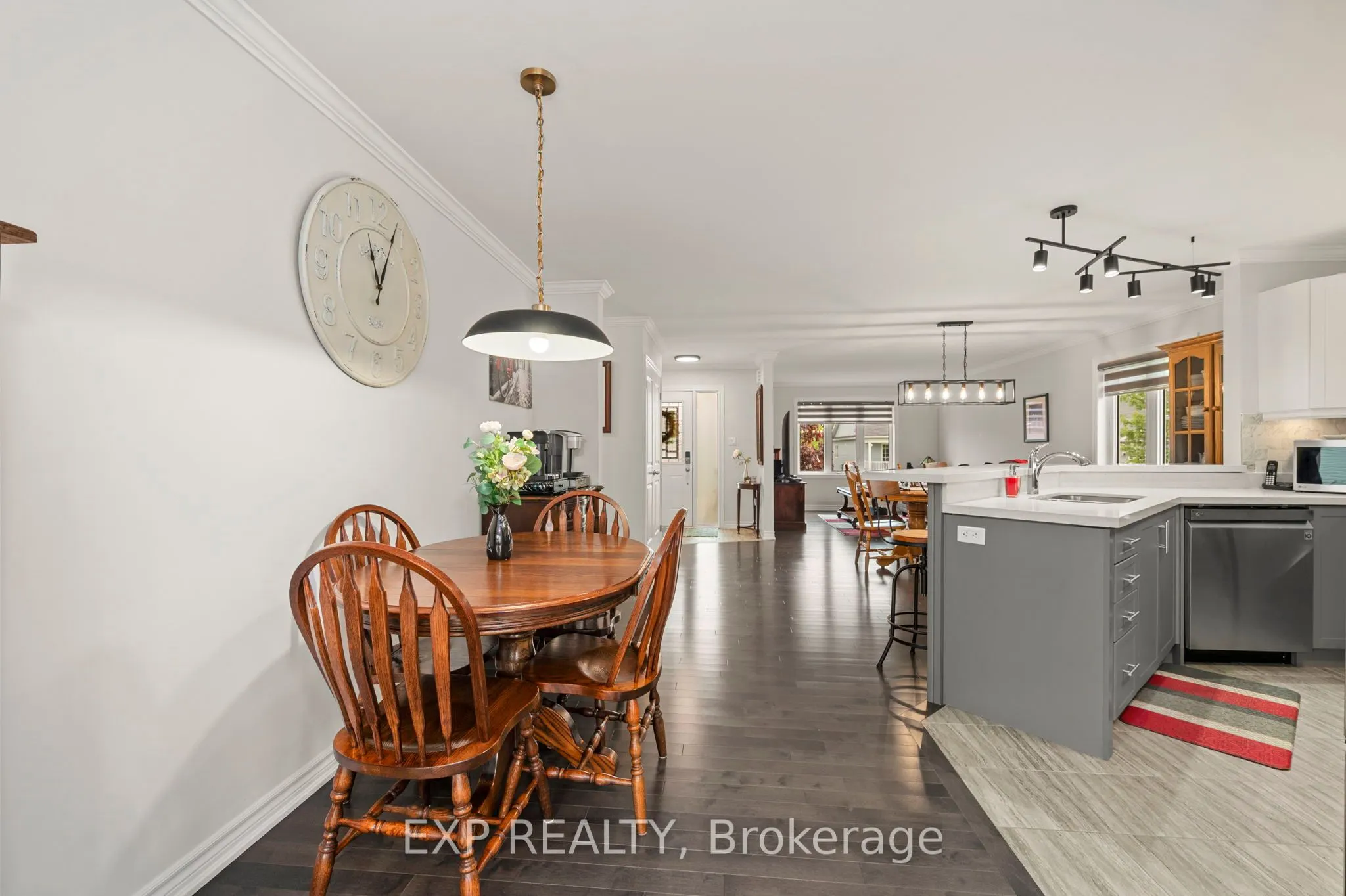 10 Sinclair Crescent