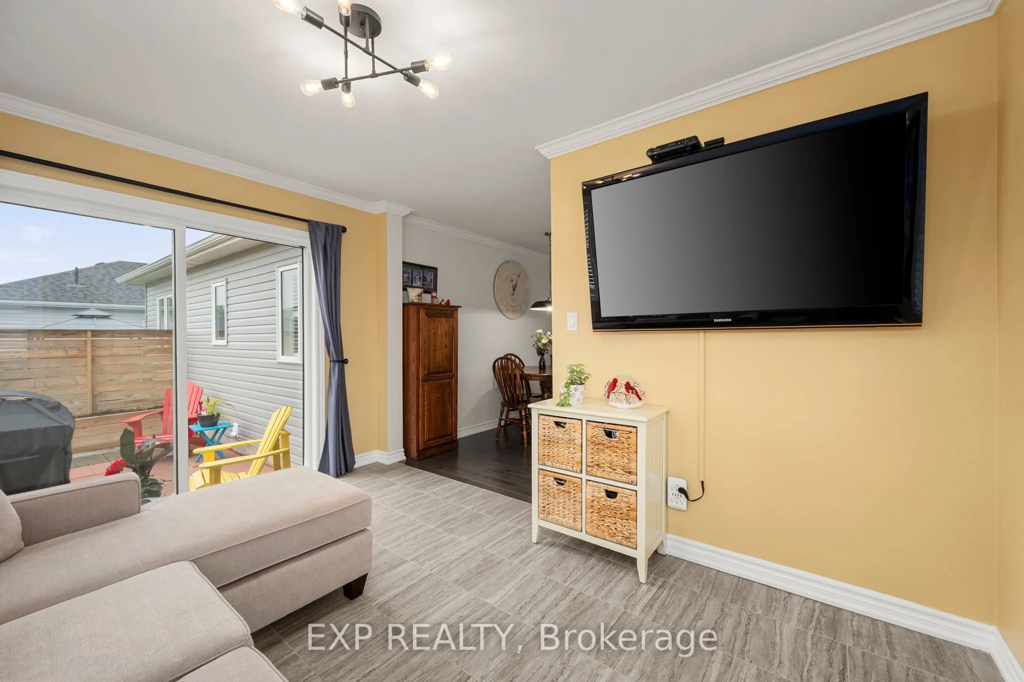 10 Sinclair Crescent