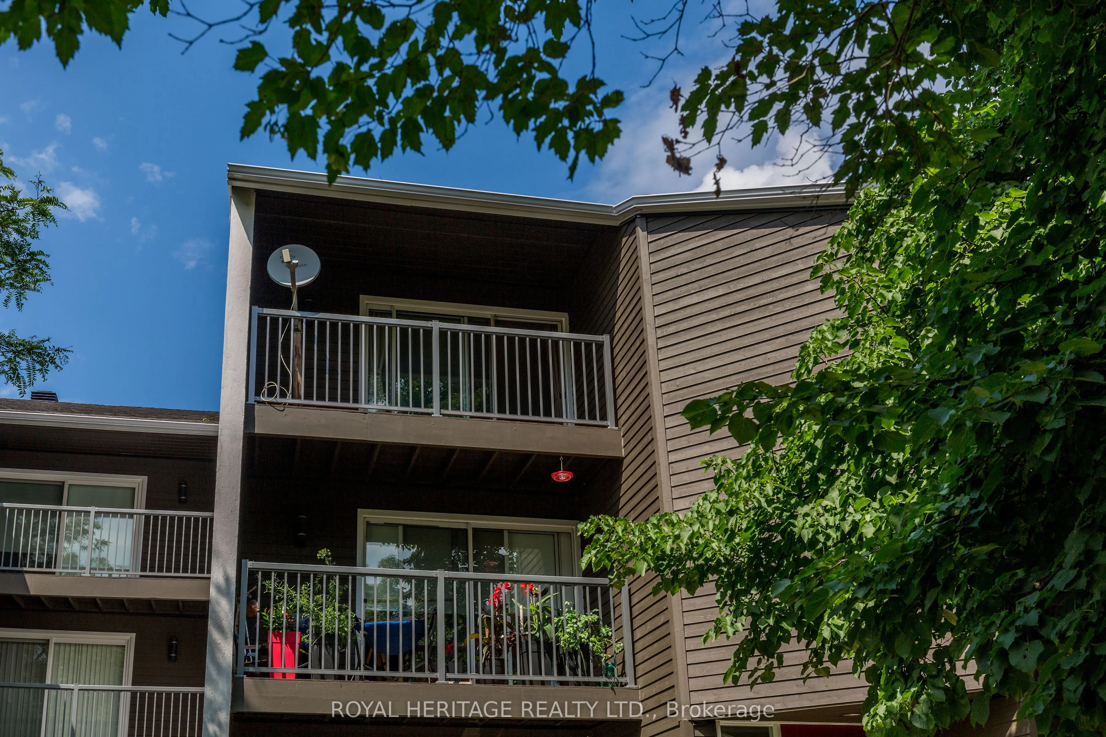1102 Horseshoe Valley Road W, #311