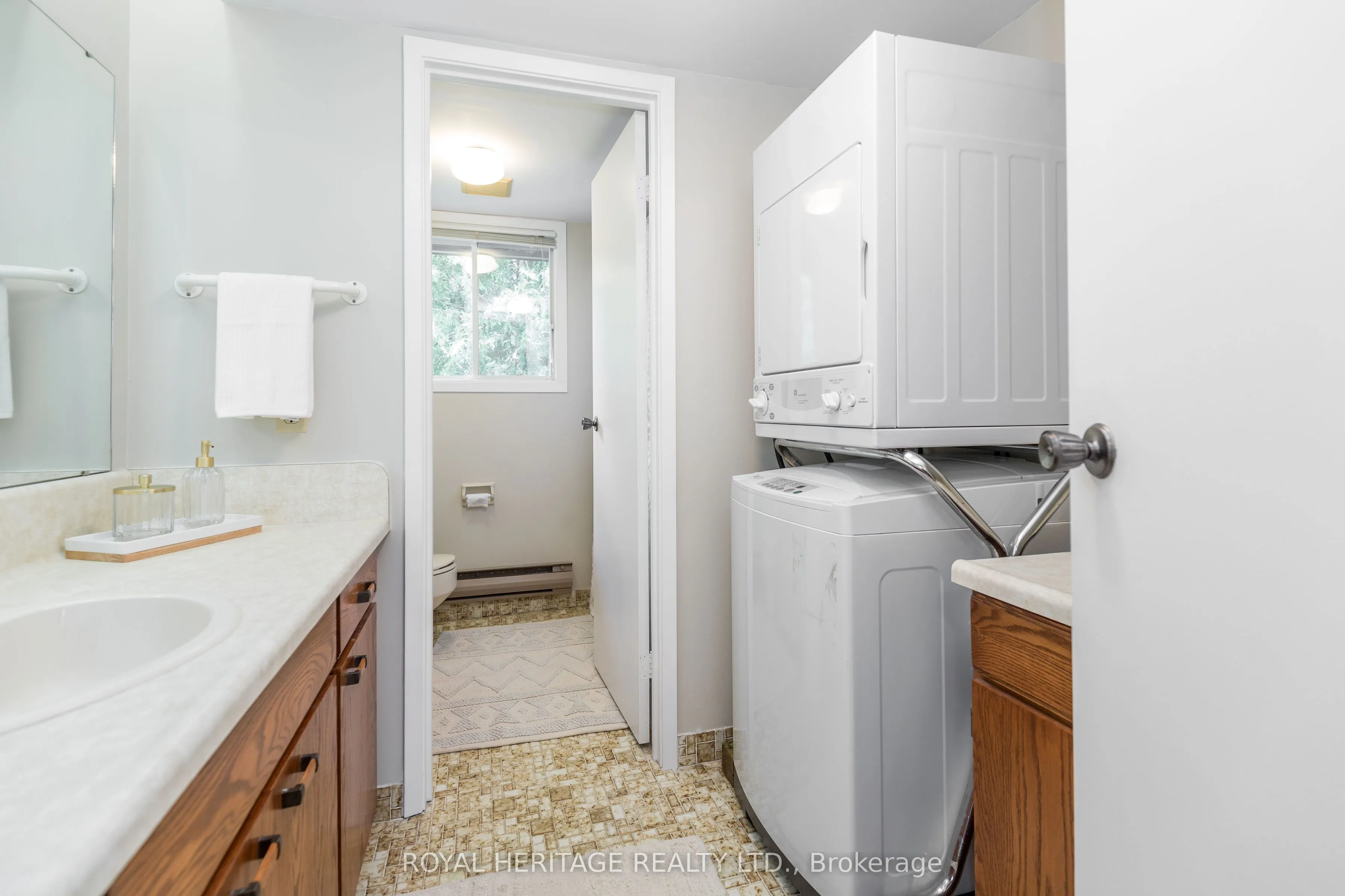 1102 Horseshoe Valley Road W, #311