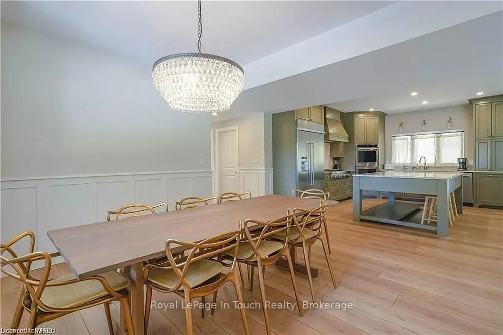 30 Blue Jay Court