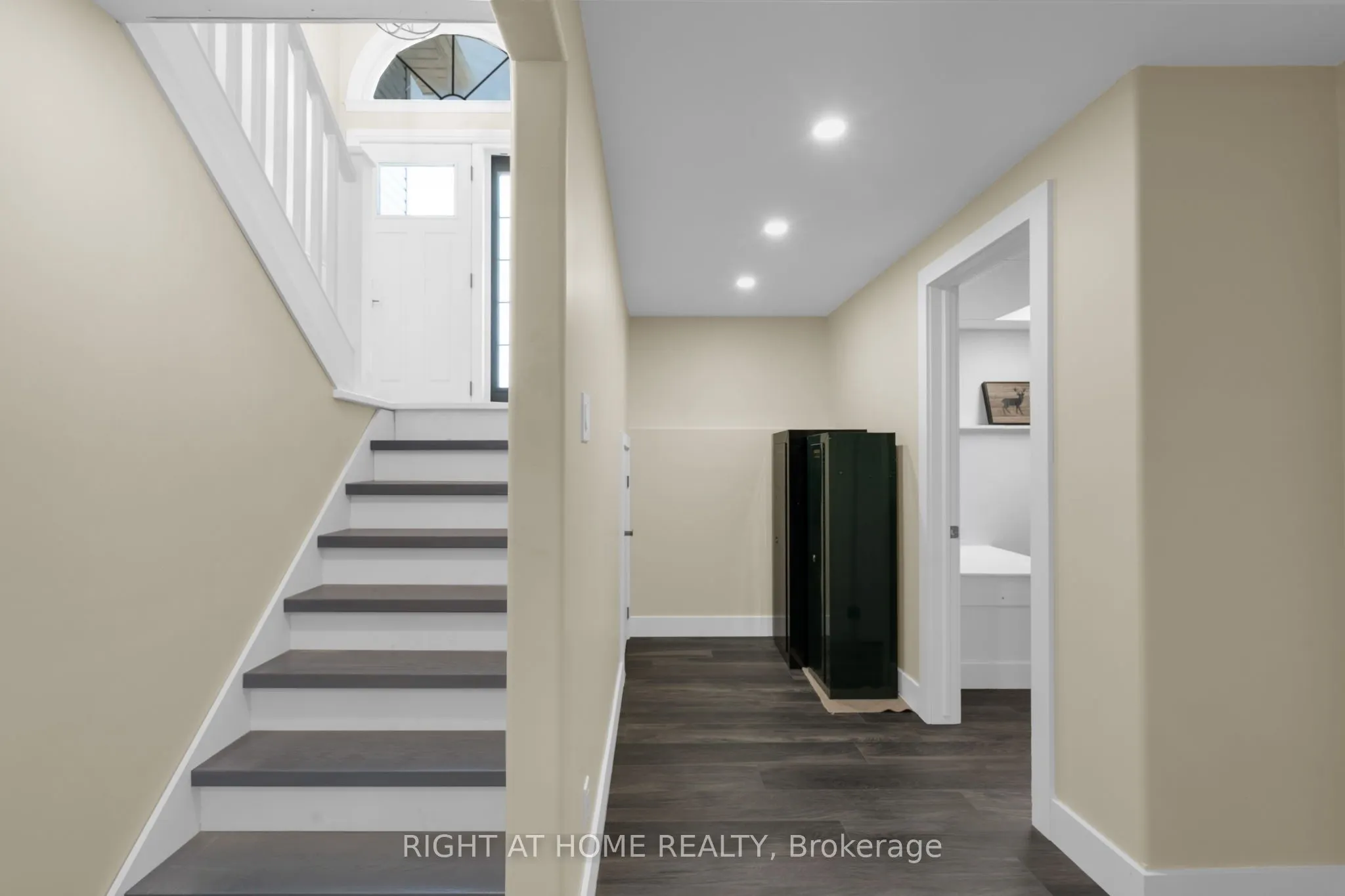 42 Byrnes Crescent