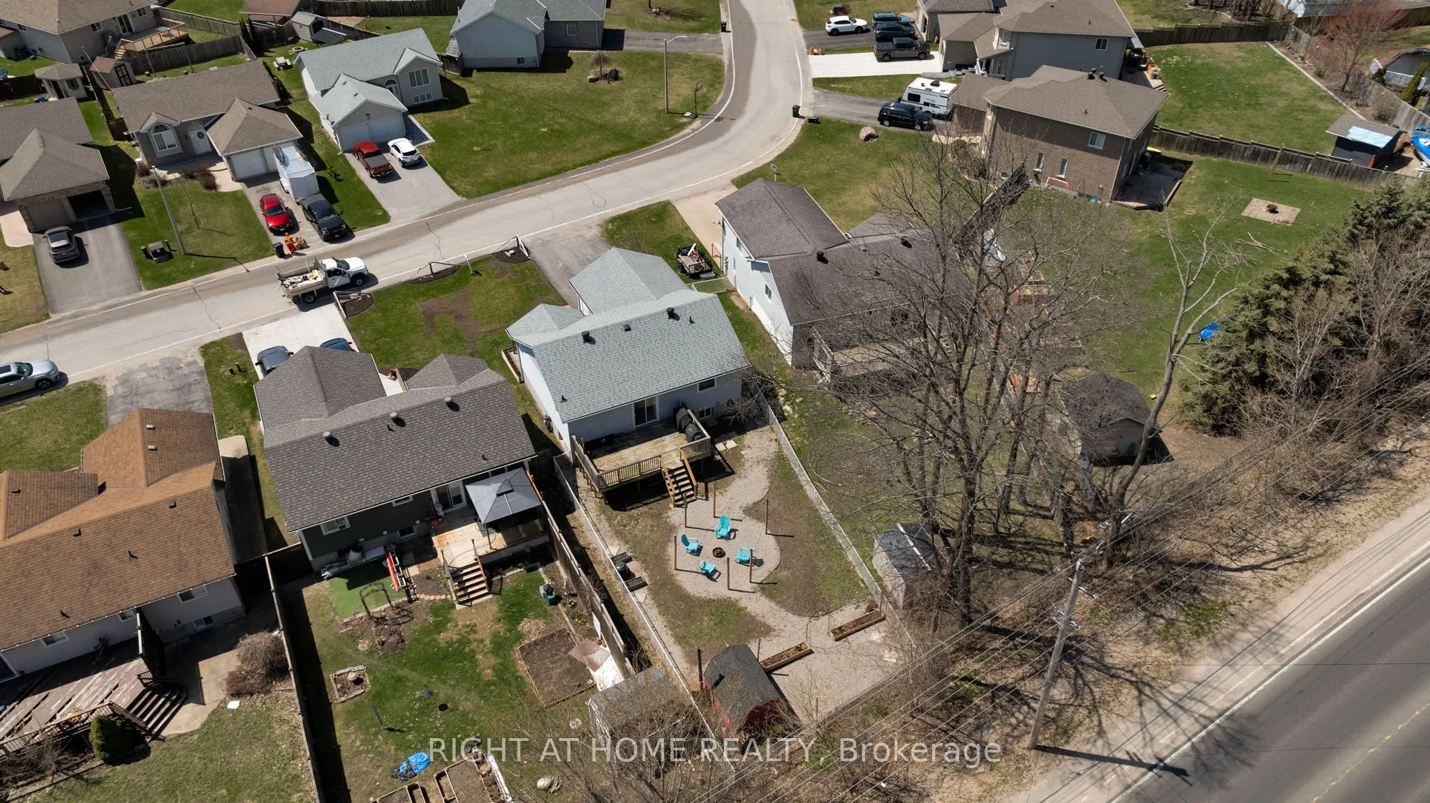 42 Byrnes Crescent