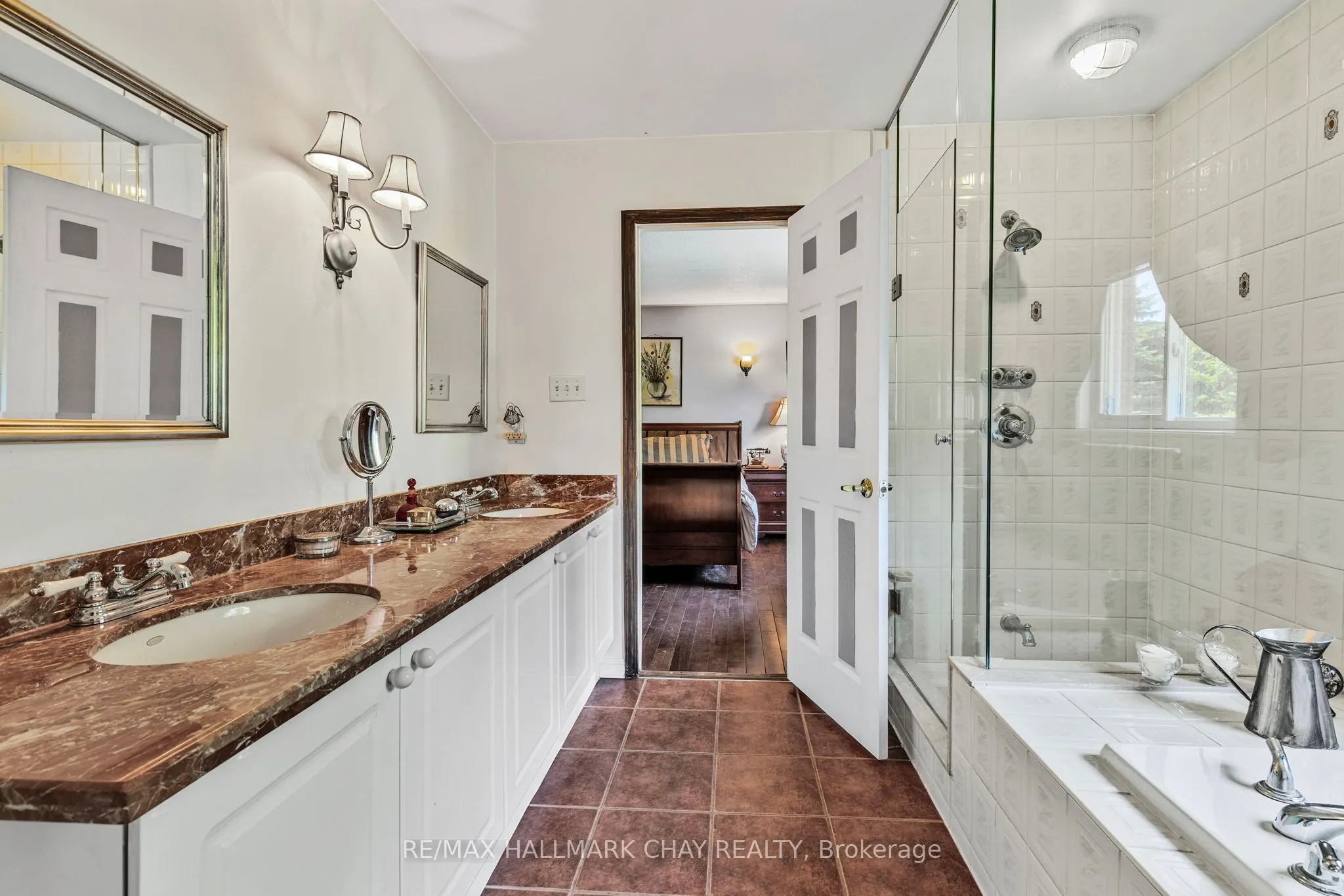 2 Old Hickory Lane