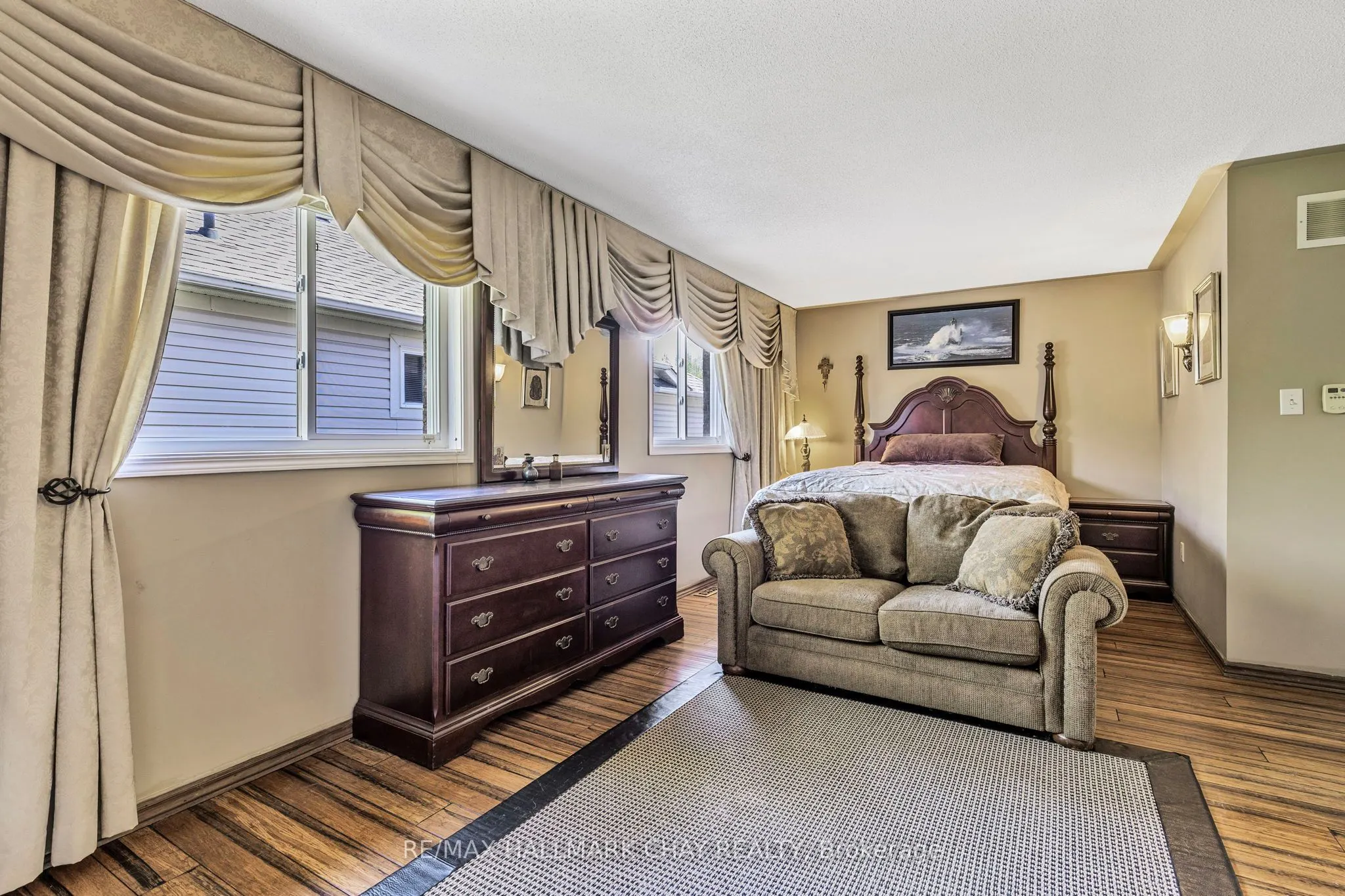 2 Old Hickory Lane