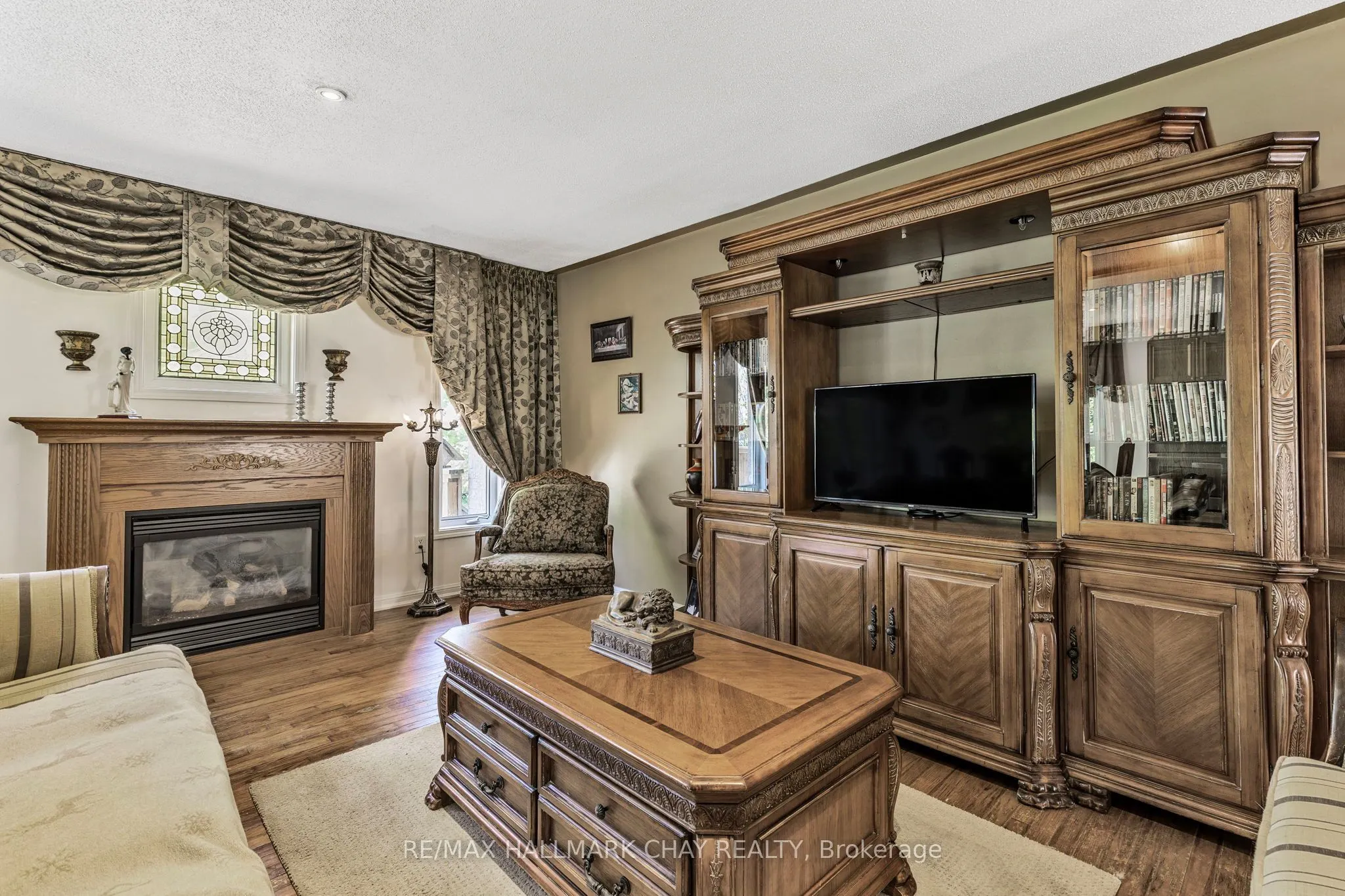 2 Old Hickory Lane