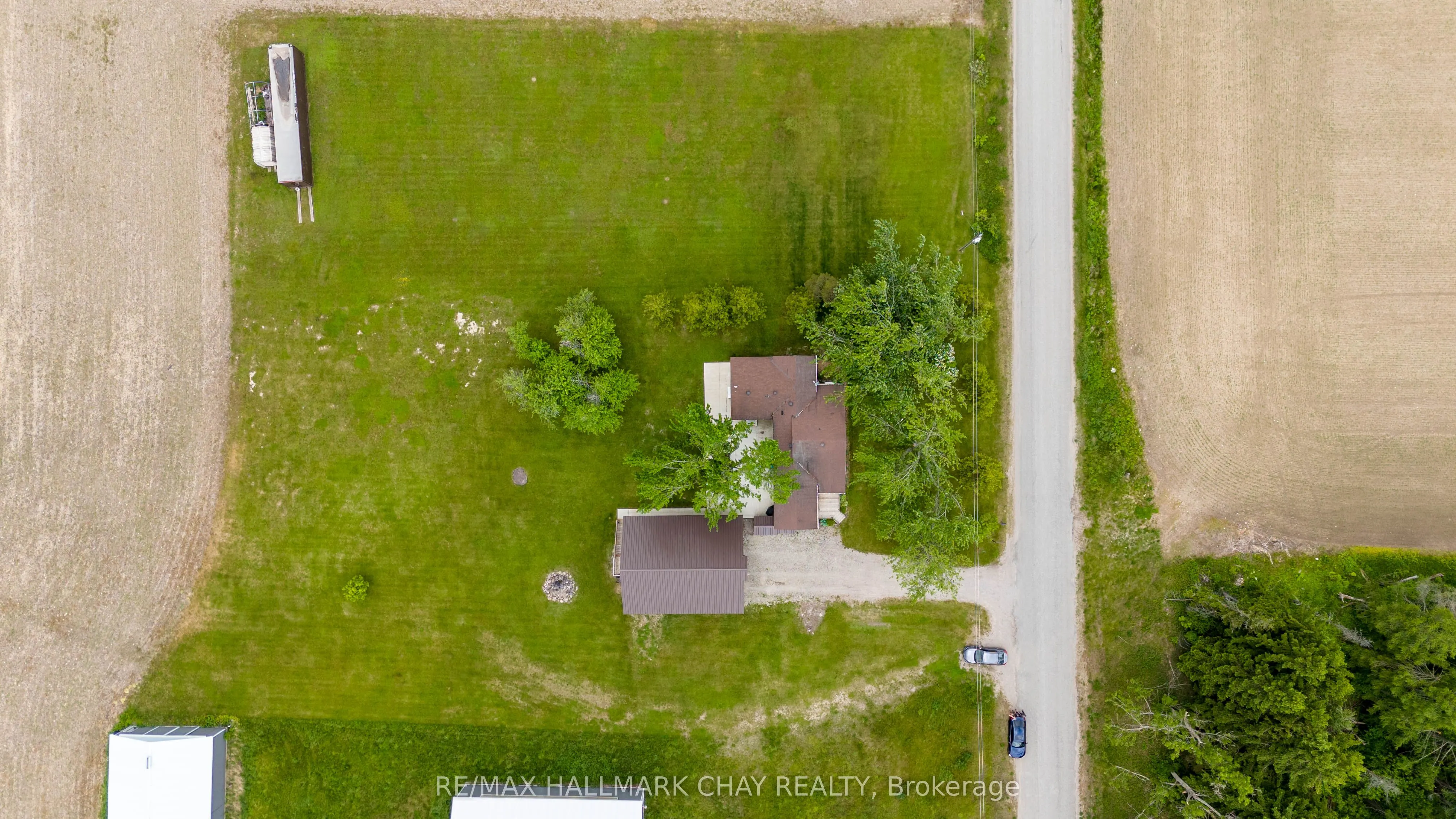 2533 Flos 3 Road W
