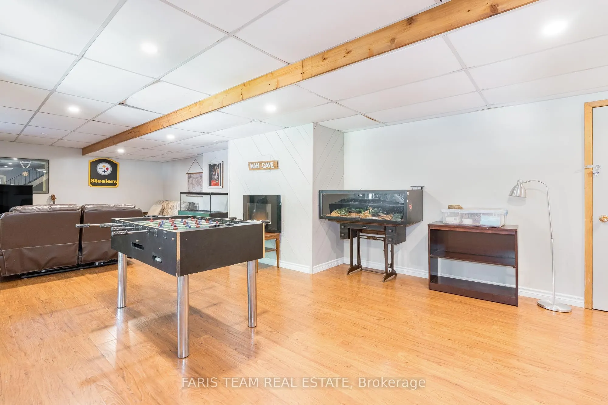21 Robert Street E