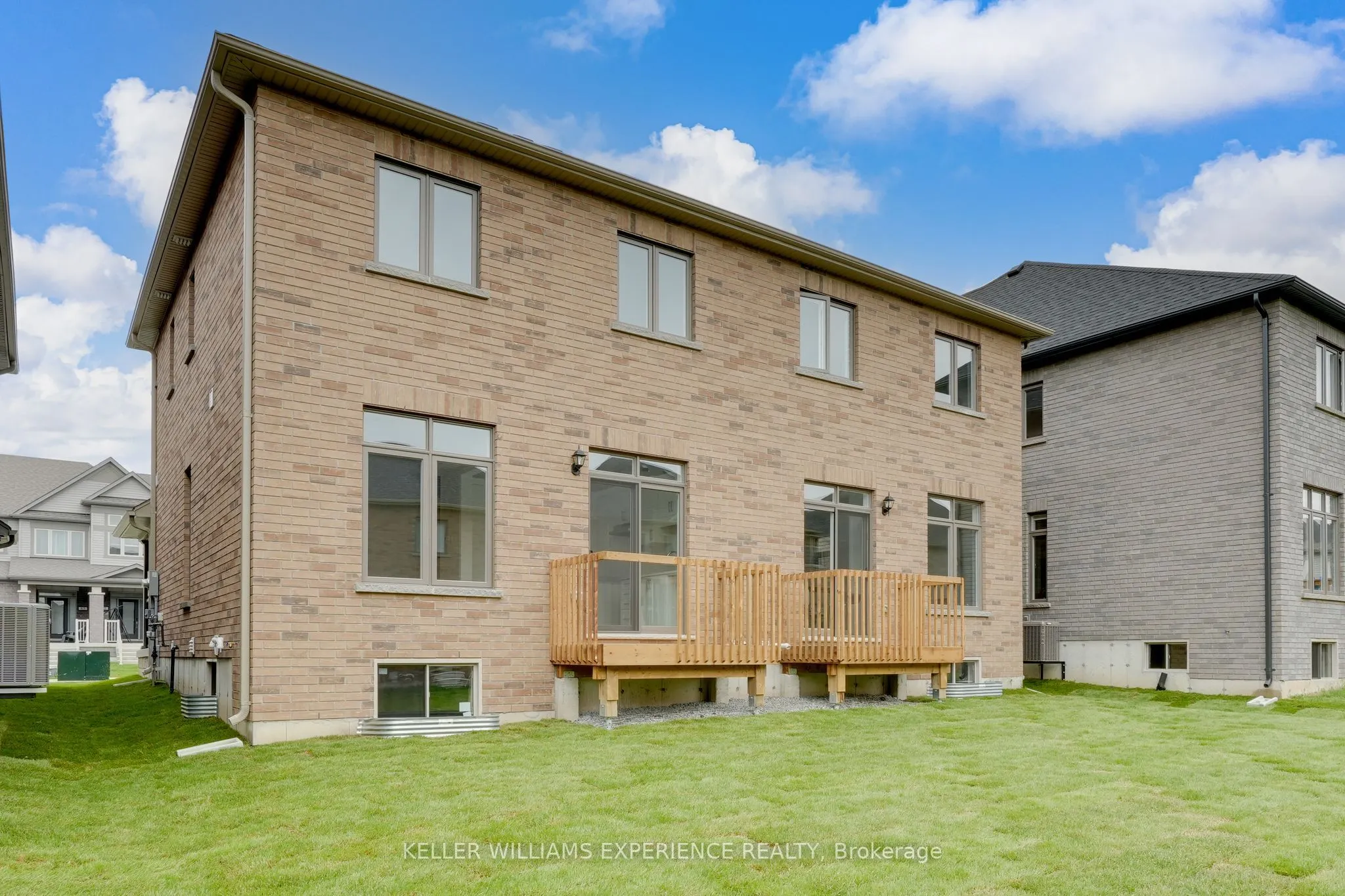 86 Sagewood Avenue