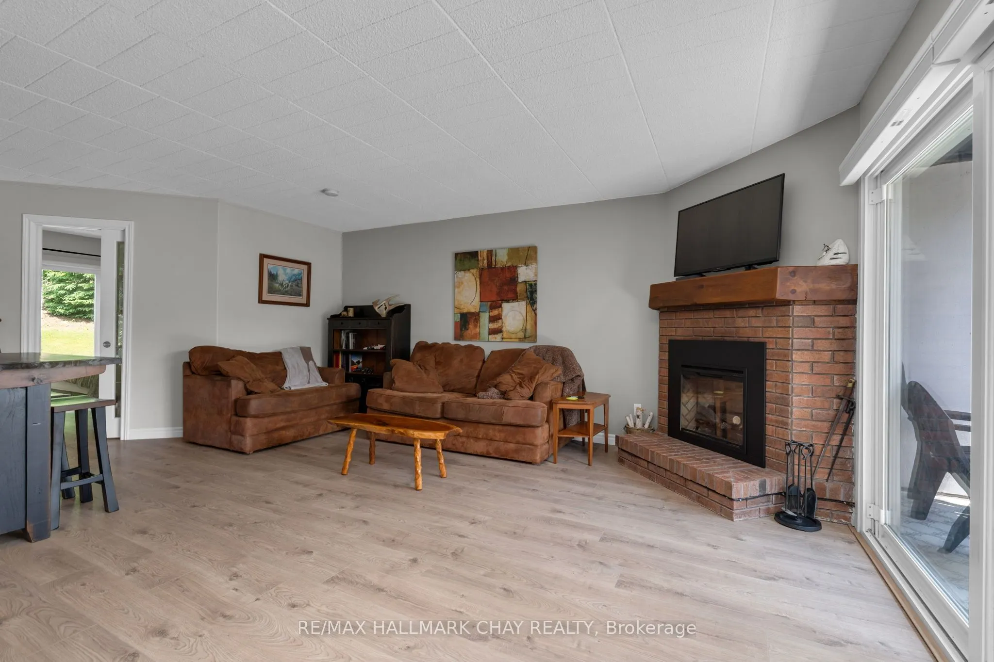 1102 Horseshoe Valley Road W, #216