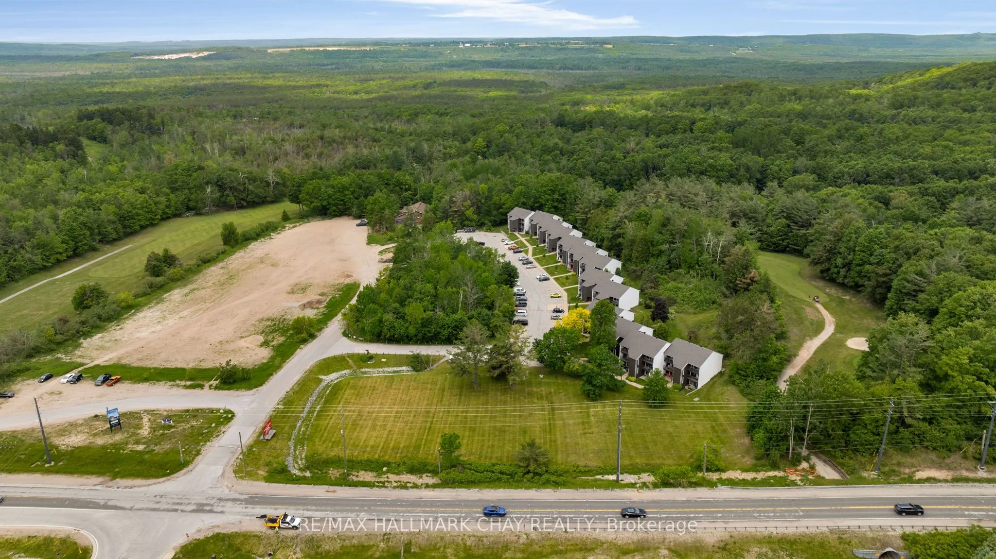 1102 Horseshoe Valley Road W, #216