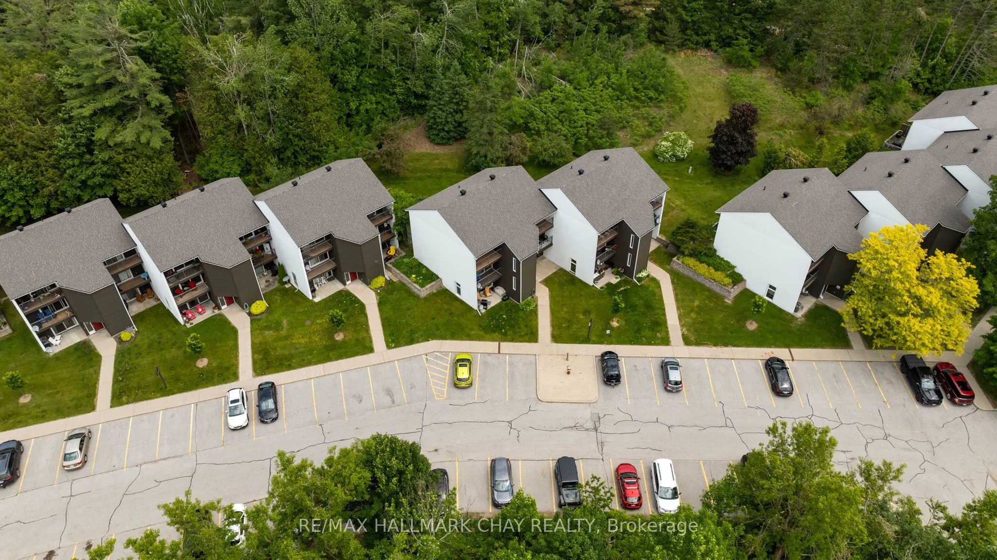 1102 Horseshoe Valley Road W, #216