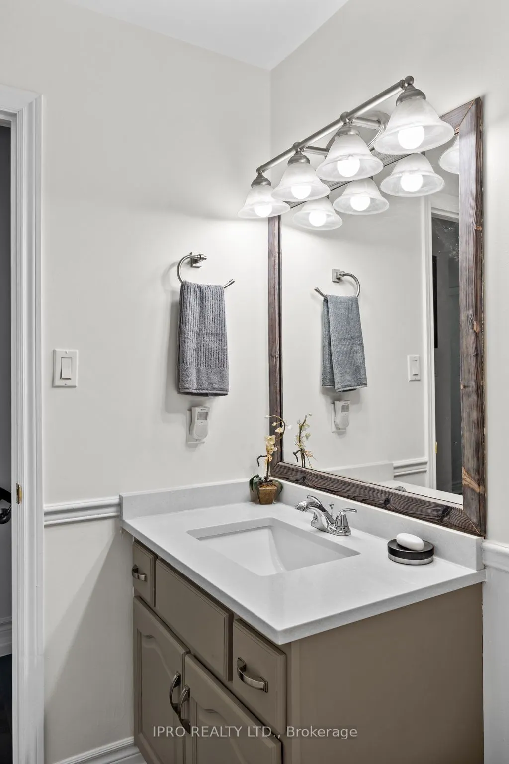 5502 SUNNIDALE TOSORONTIO TOWNLINE