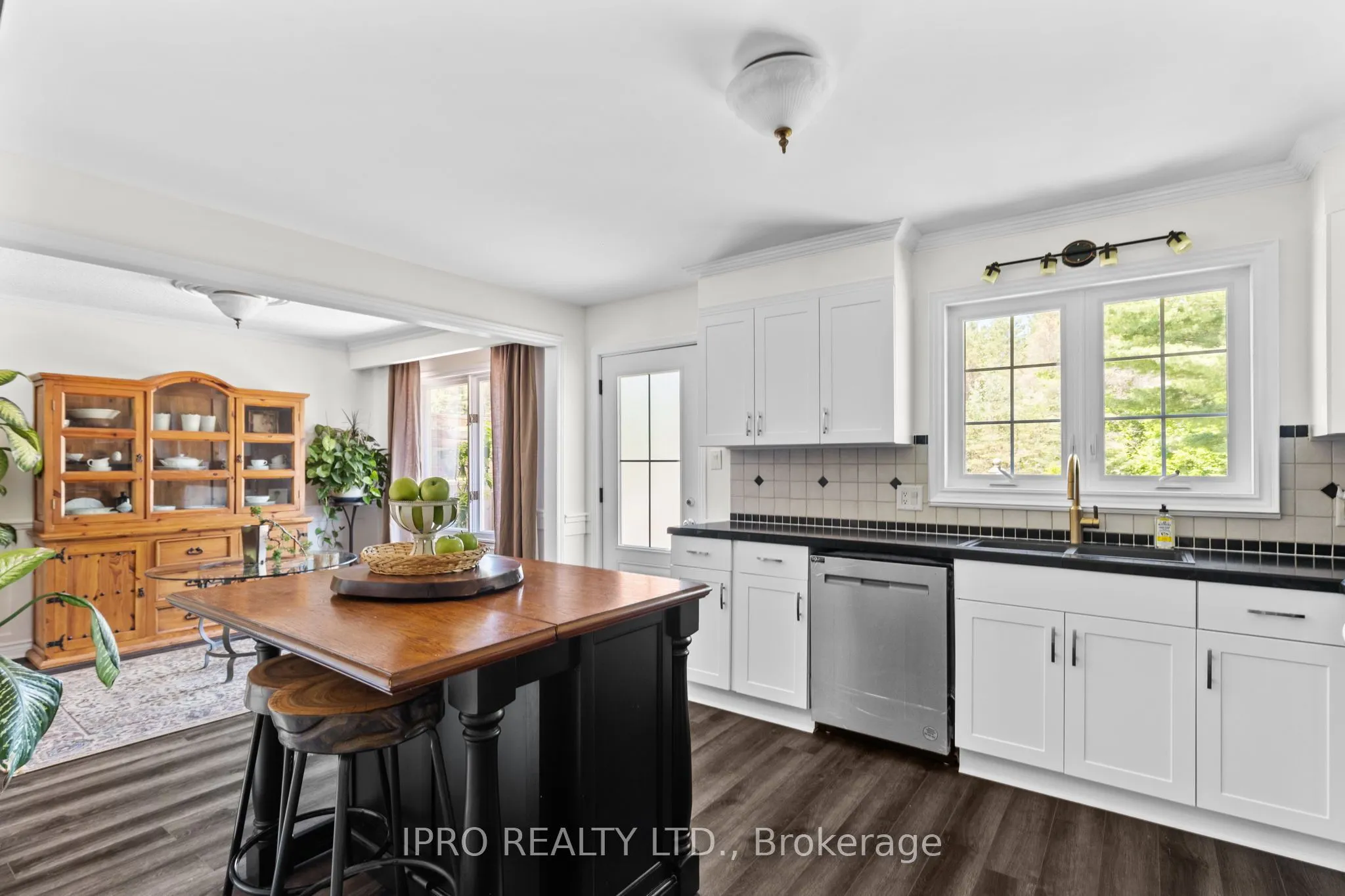 5502 SUNNIDALE TOSORONTIO TOWNLINE