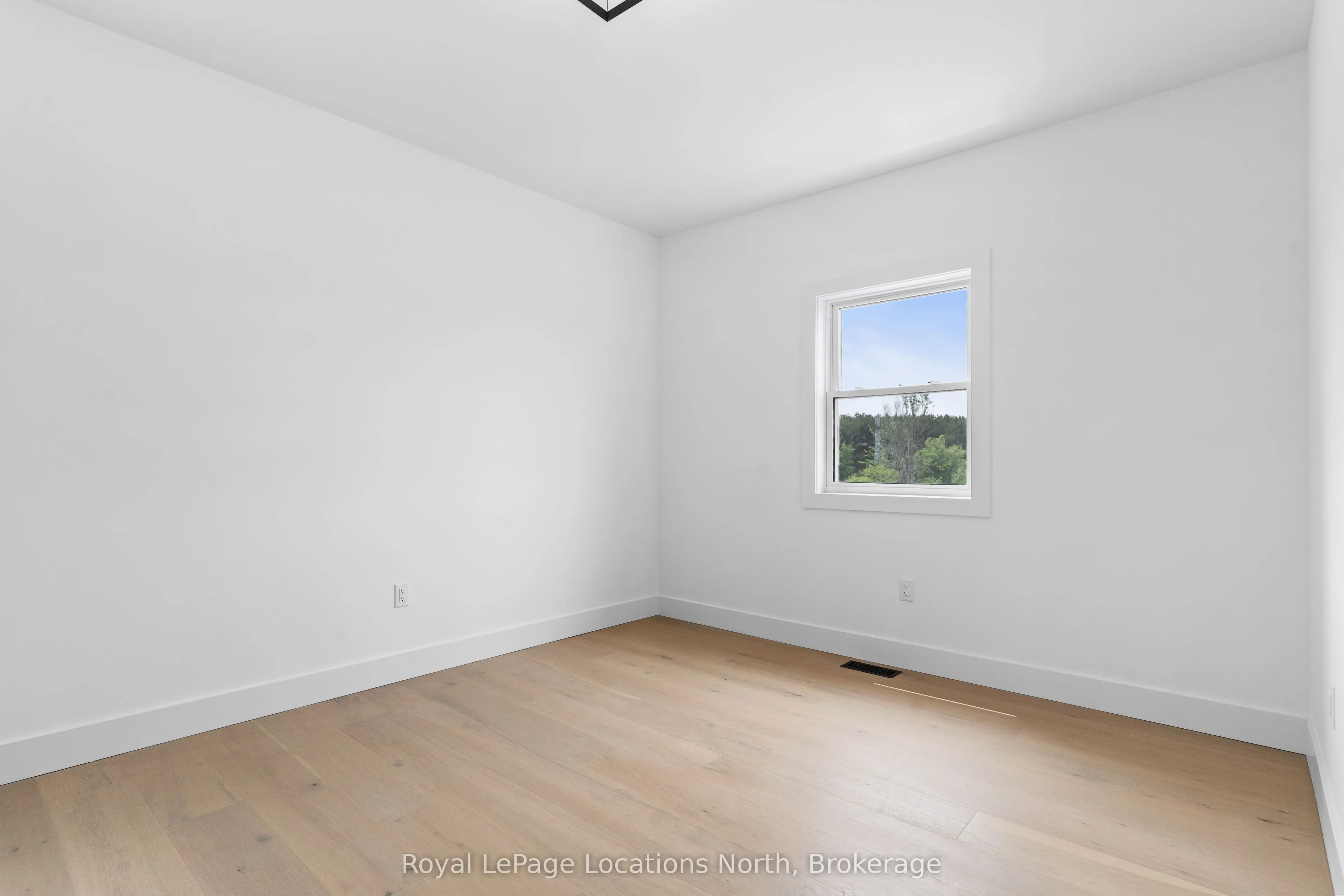10906 County Road 10