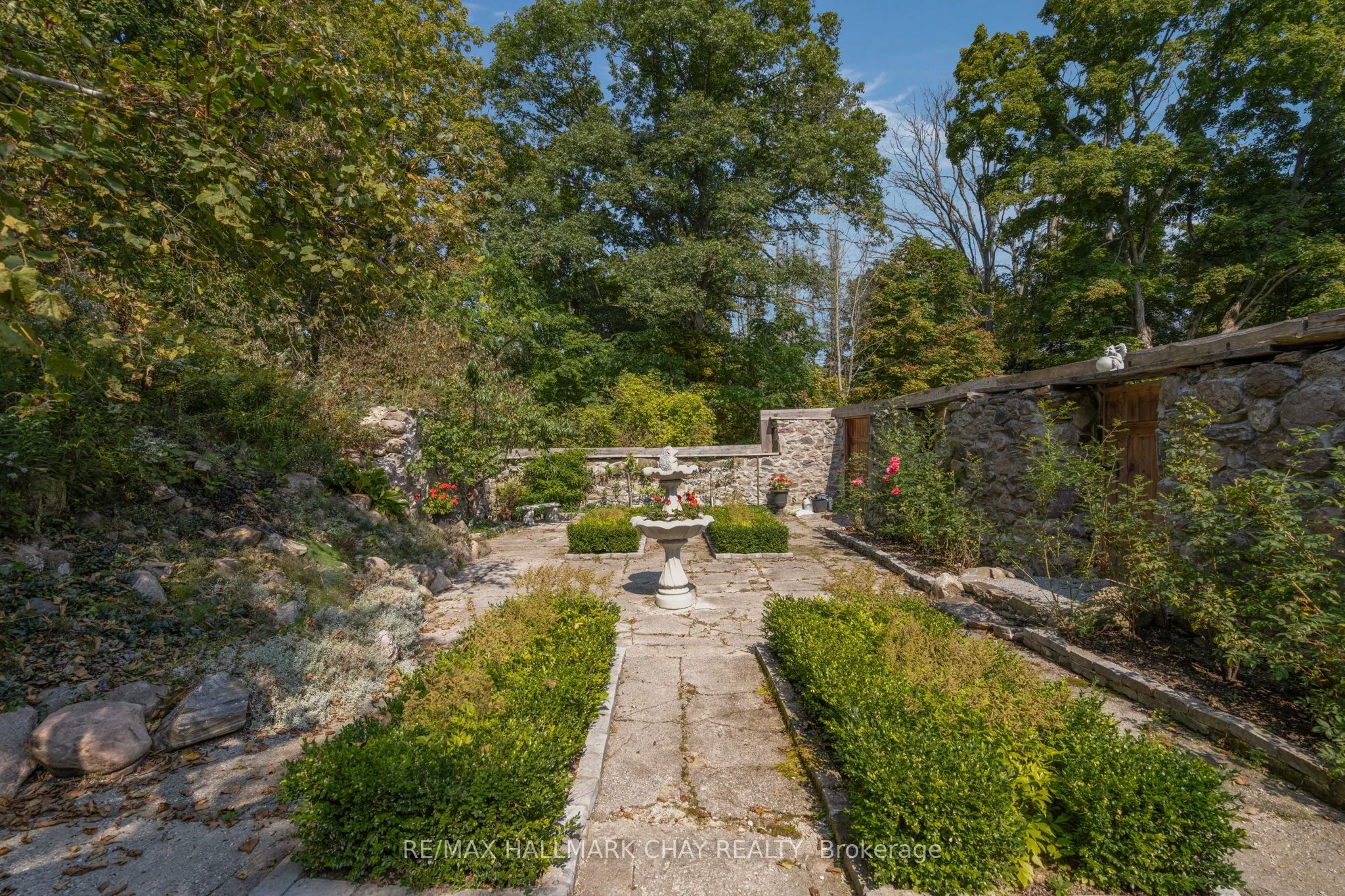 4950 Penetanguishene Road