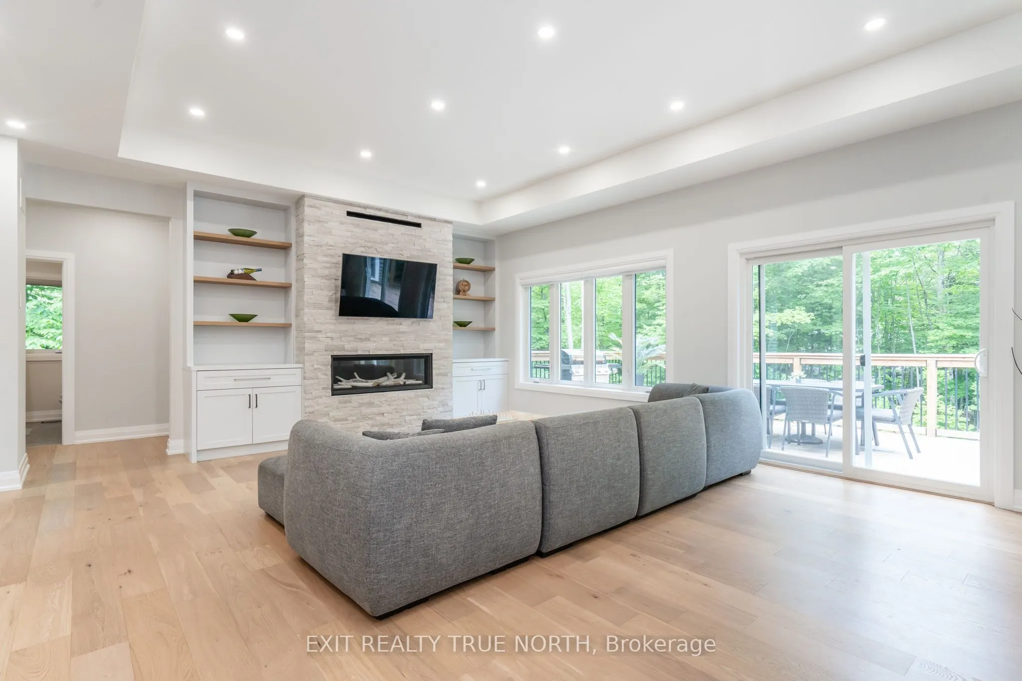 185 Desroches Trail
