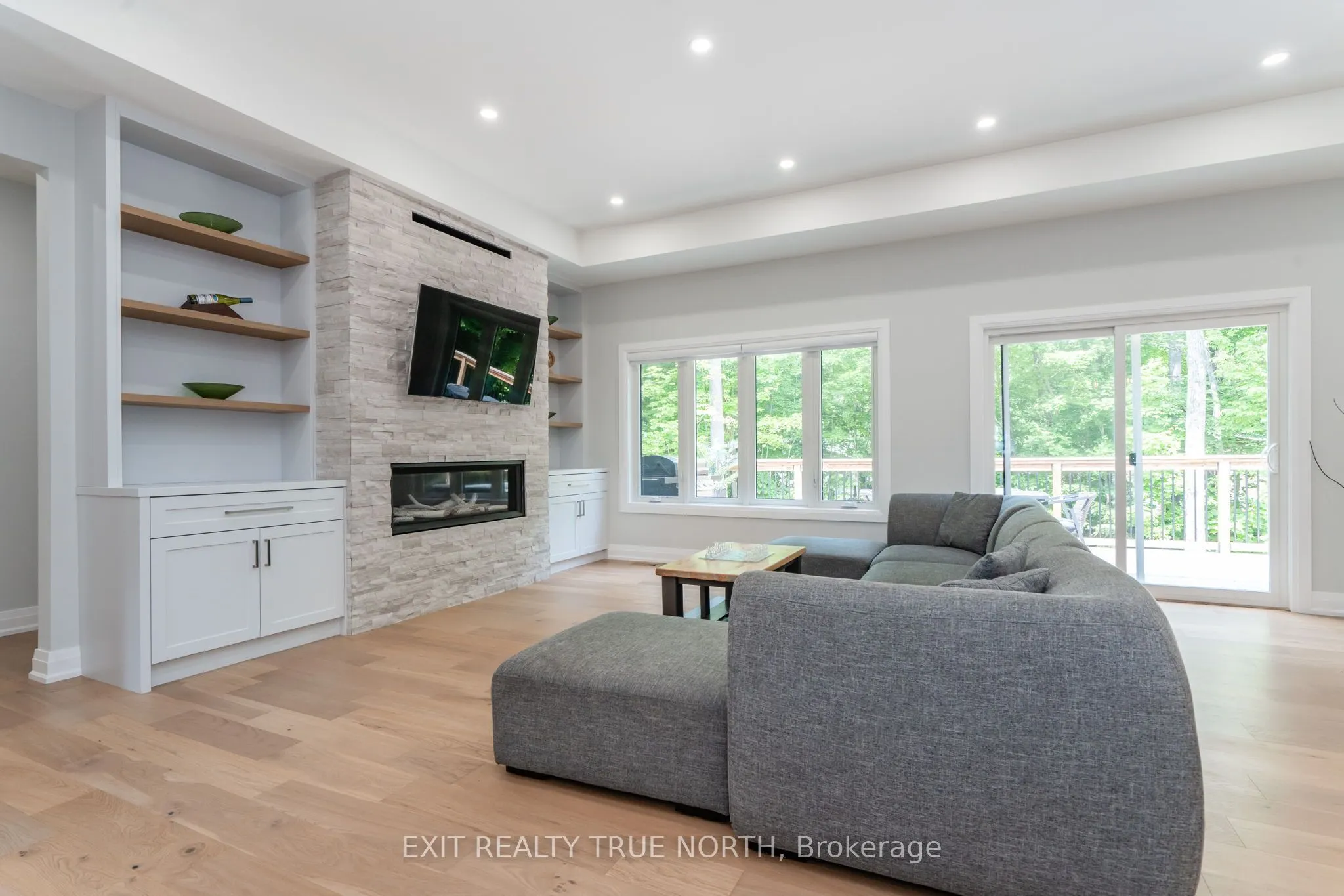 185 Desroches Trail