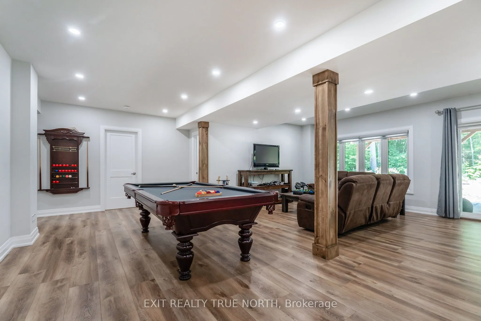 185 Desroches Trail