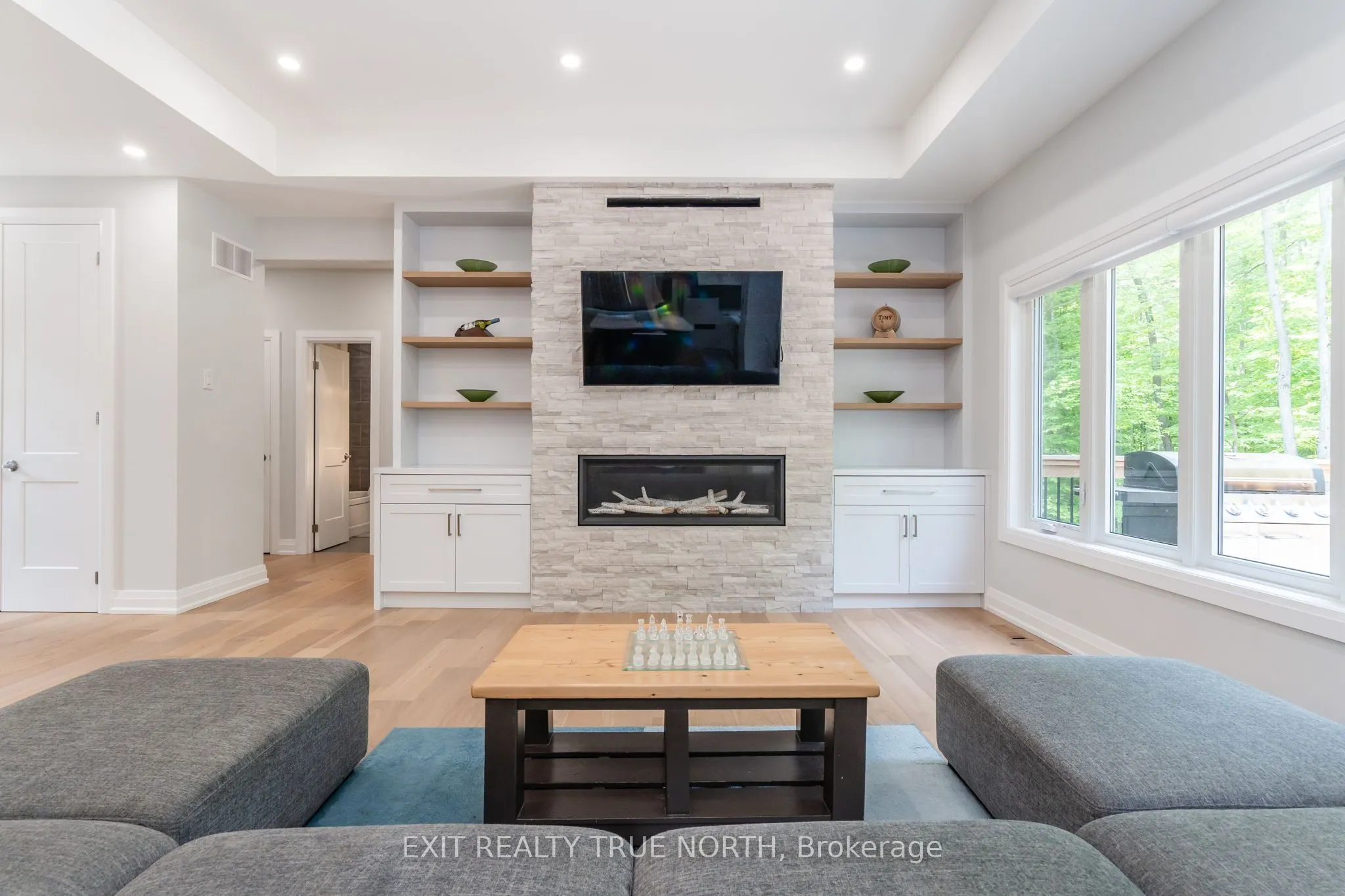 185 Desroches Trail
