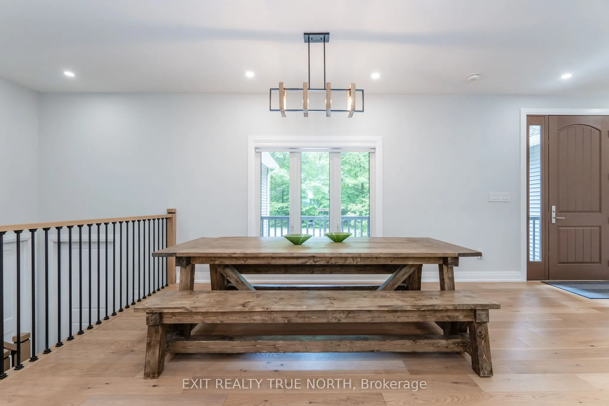 185 Desroches Trail