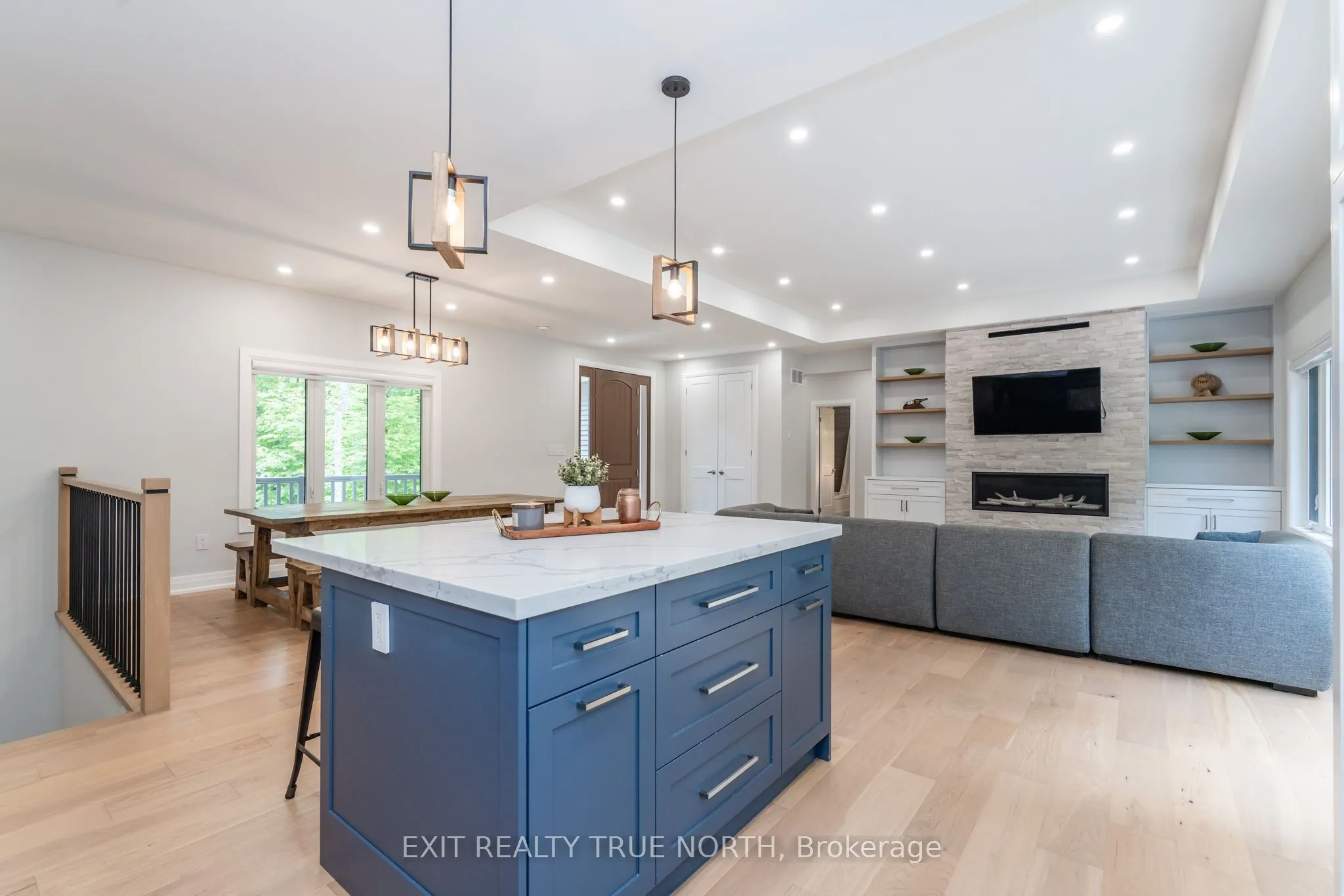 185 Desroches Trail