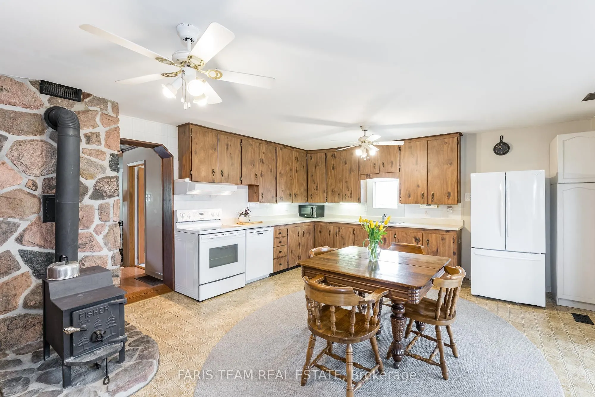 83 Hummingbird Hill Road